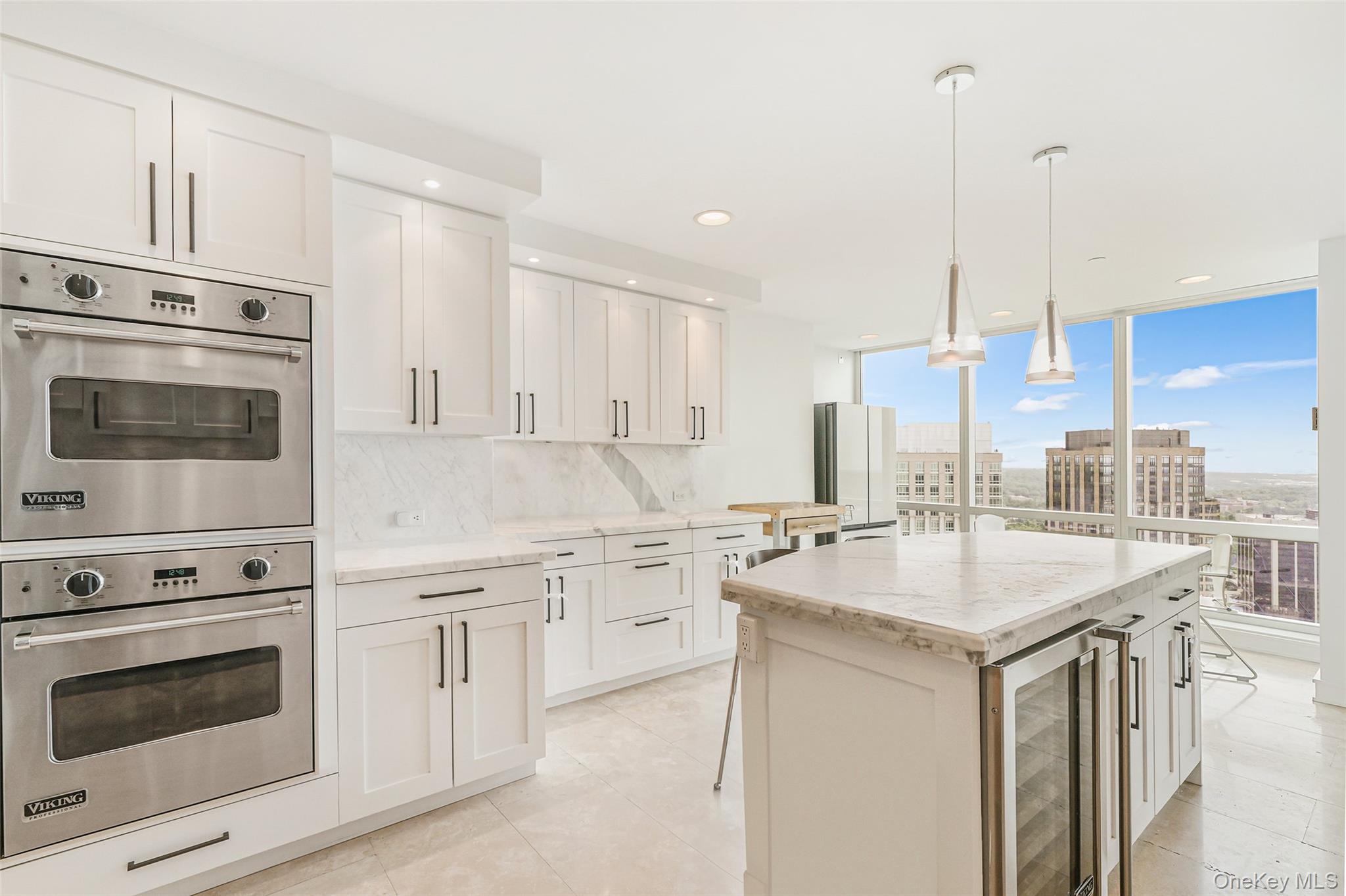 1 Renaissance Square – For Rent photo 11