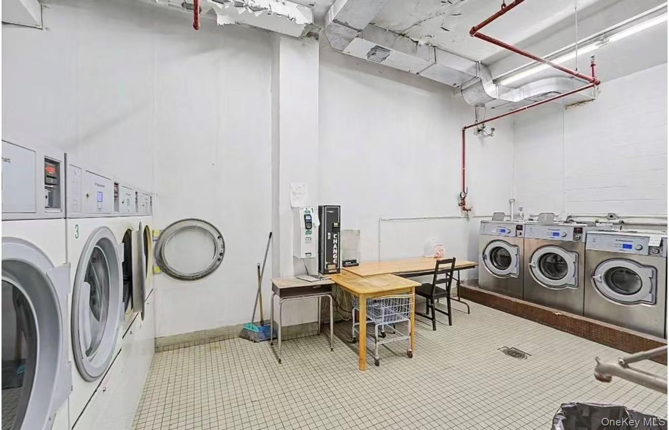 60 Henry Street, Unit 15F2 photo 8