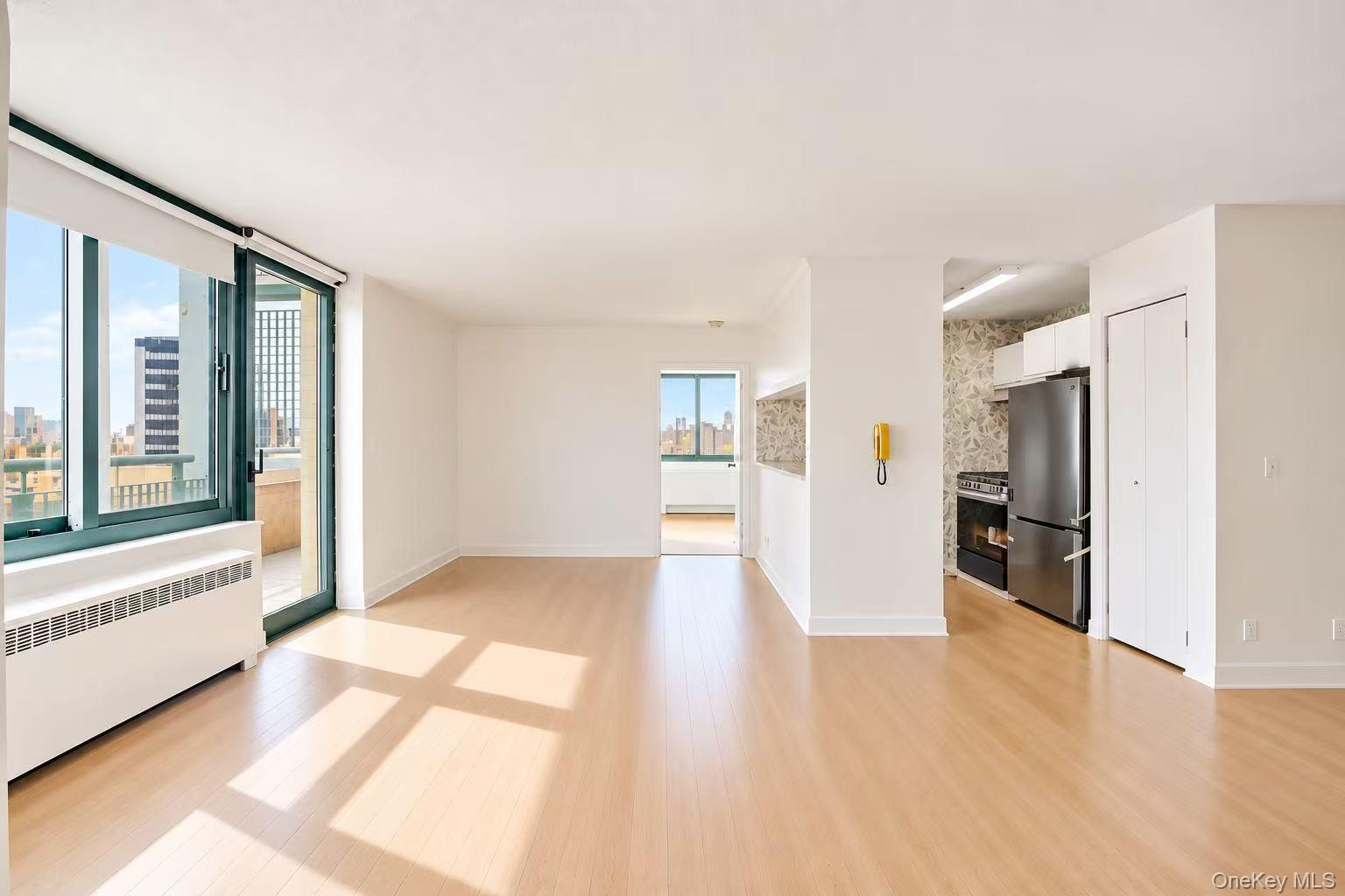 60 Henry Street, Unit 15F2 photo 3