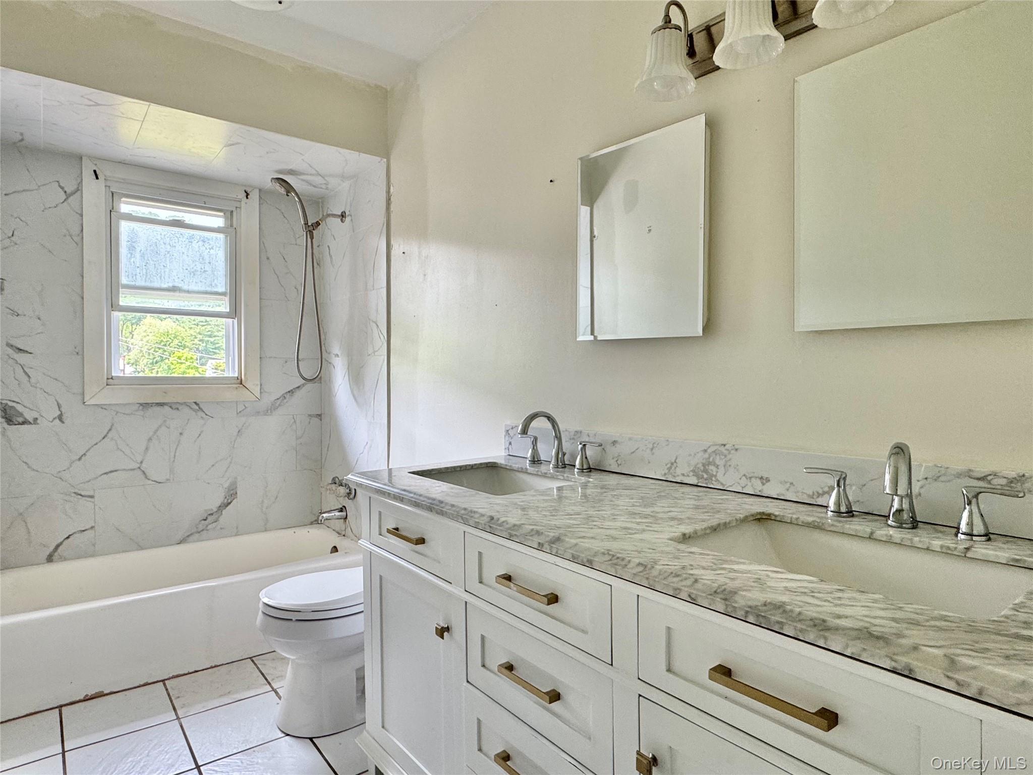 42 Merriewold Lane N – For Rent photo 8