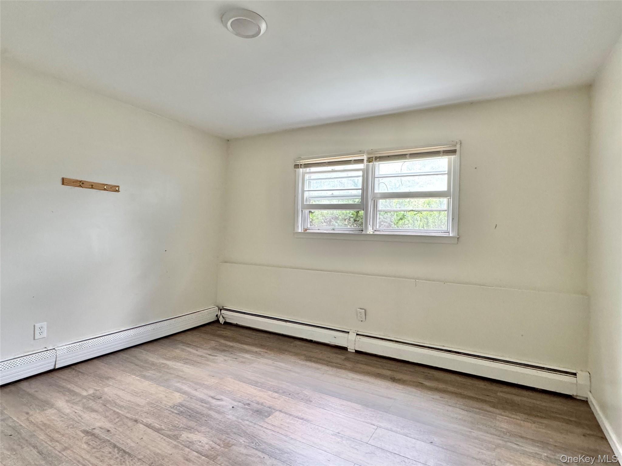 42 Merriewold Lane N – For Rent photo 14
