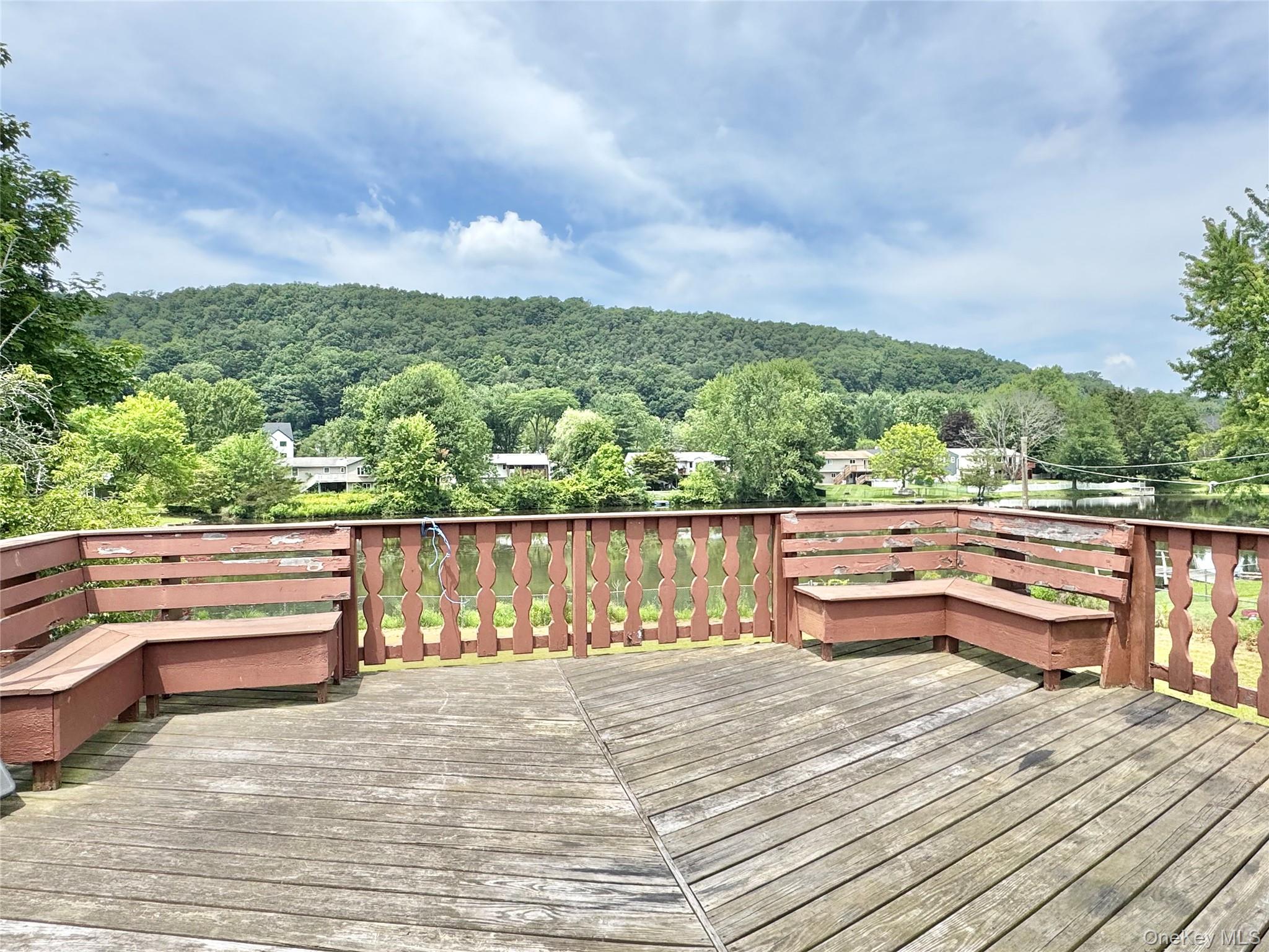 42 Merriewold Lane N – For Rent photo 6