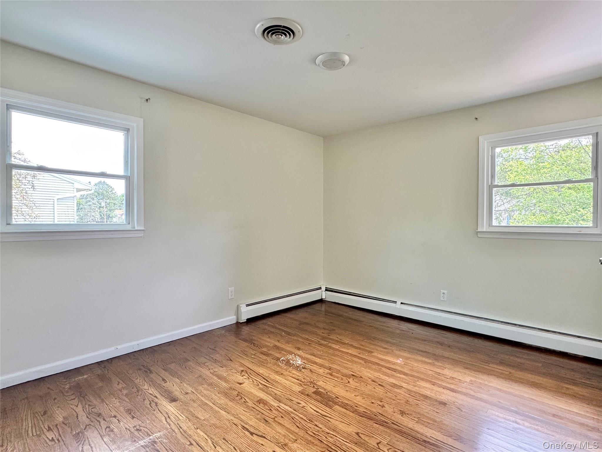 42 Merriewold Lane N – For Rent photo 10