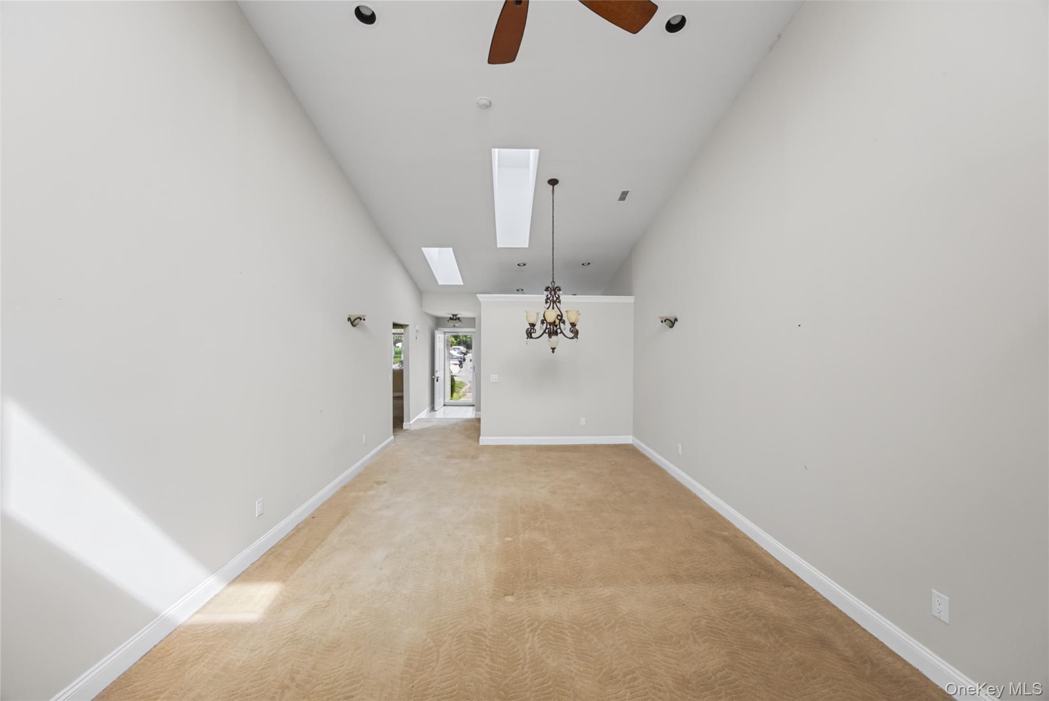65 Eric Drive – For Sale photo 15