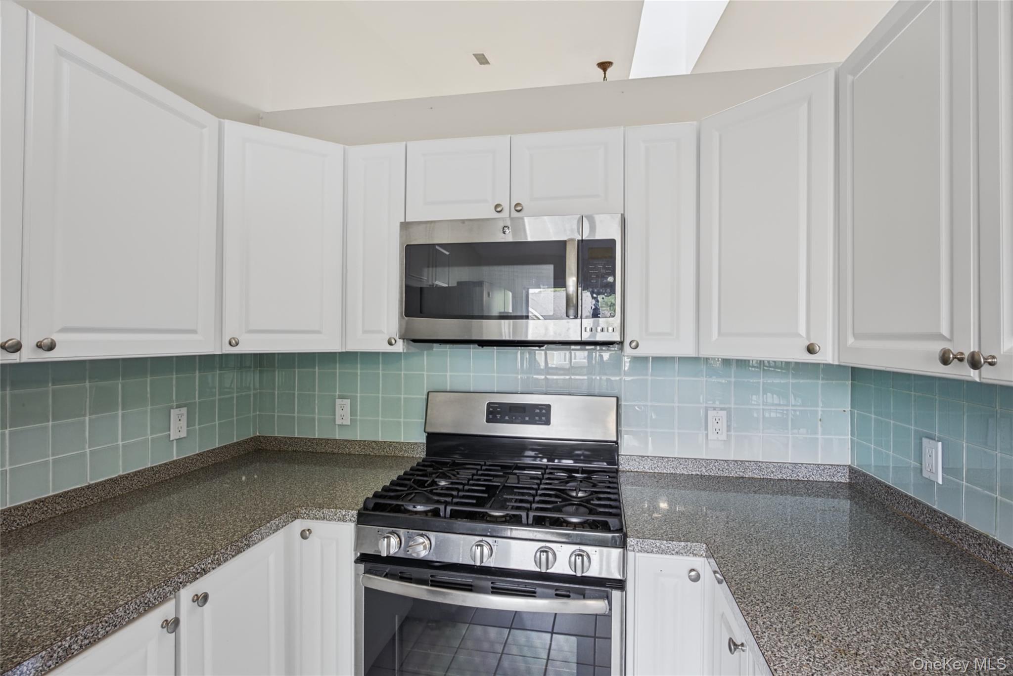 65 Eric Drive – For Sale photo 9