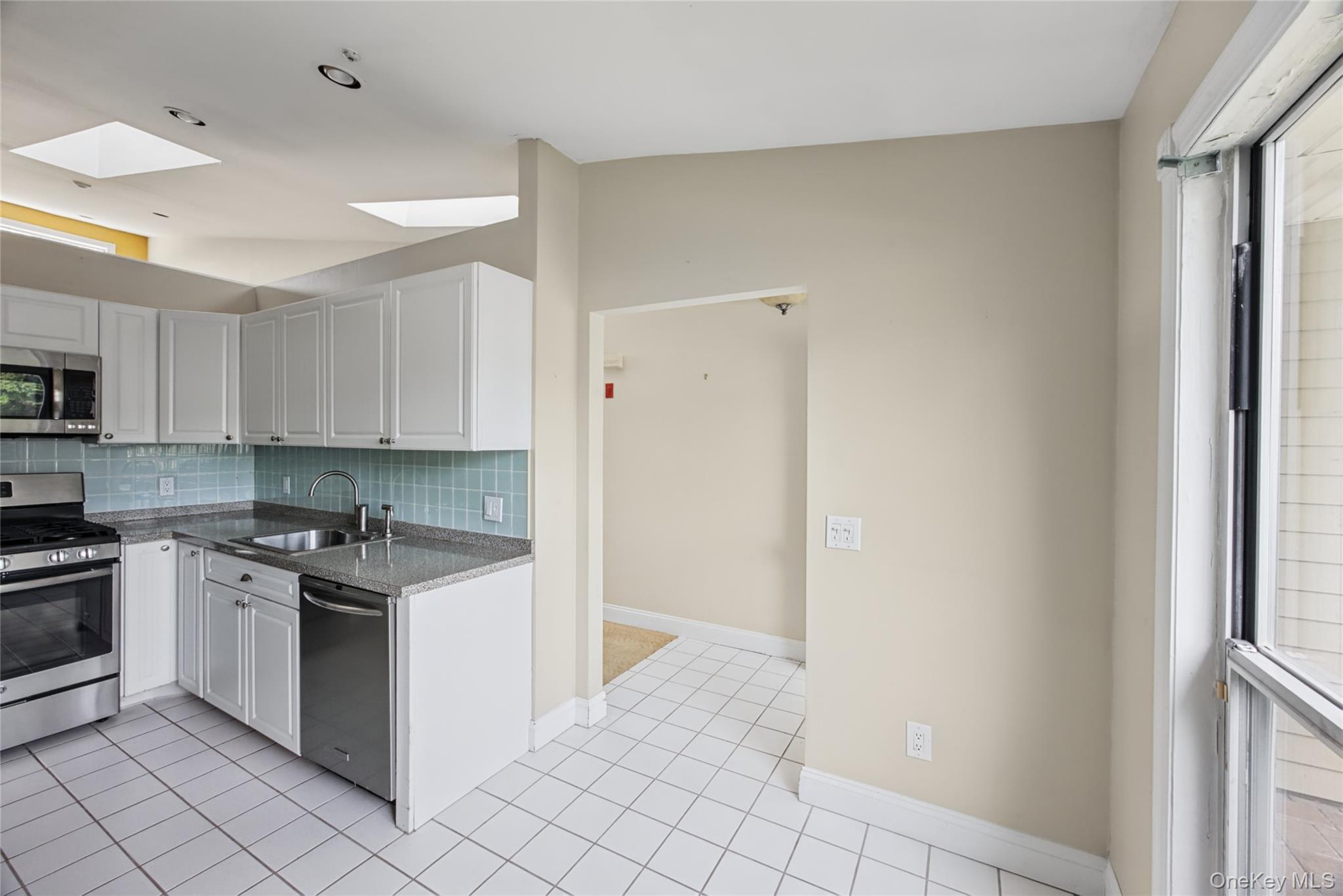 65 Eric Drive – For Sale photo 12