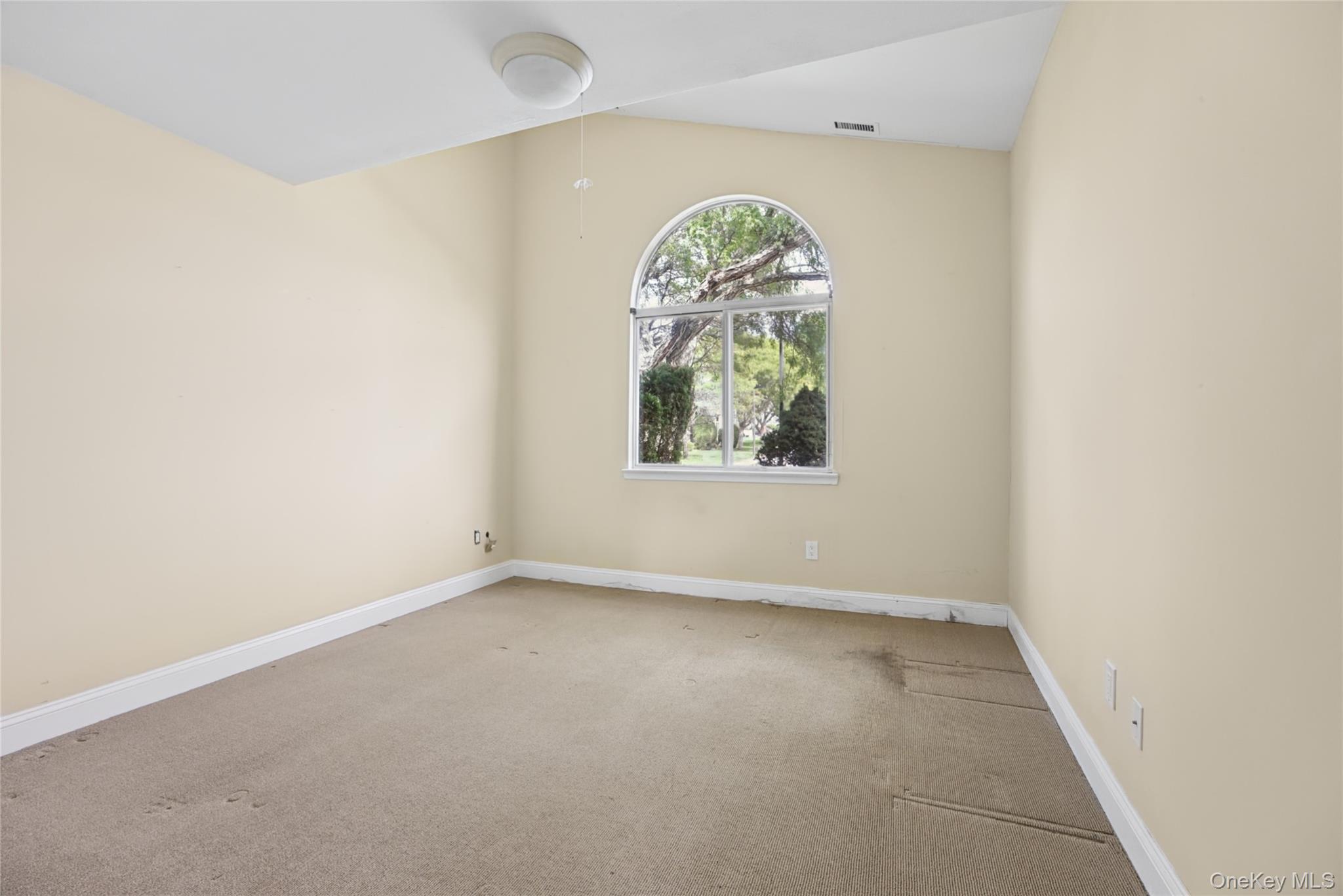 65 Eric Drive – For Sale photo 27