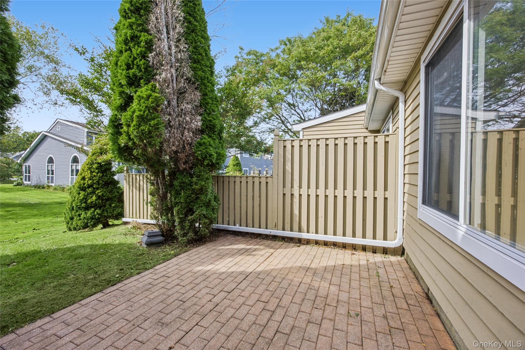 65 Eric Drive – For Sale photo 31