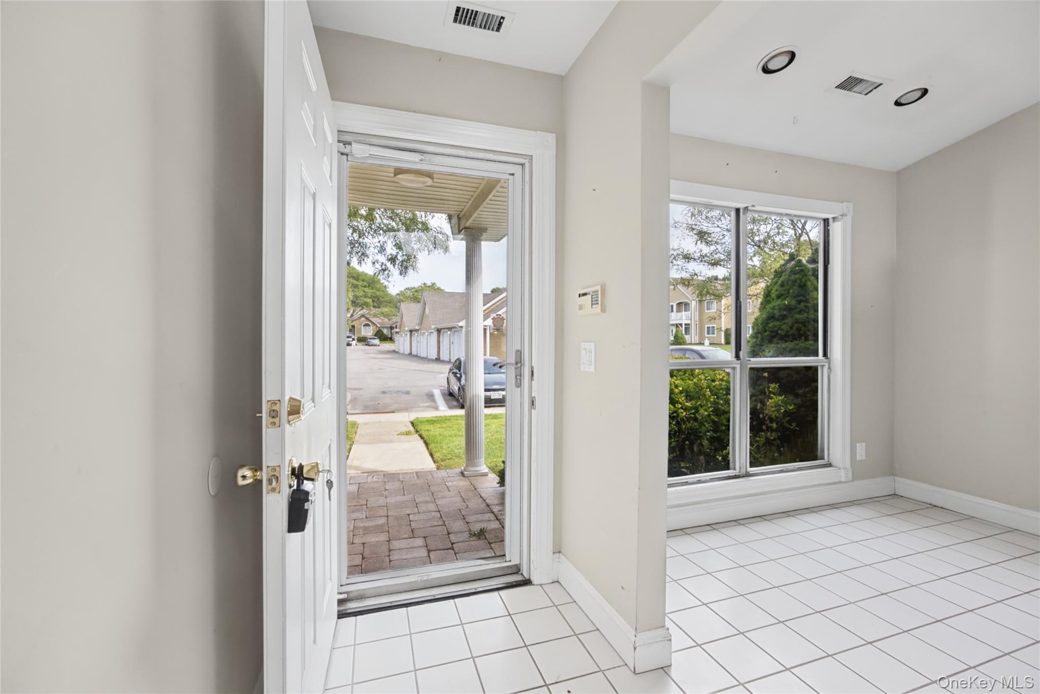 65 Eric Drive – For Sale photo 5