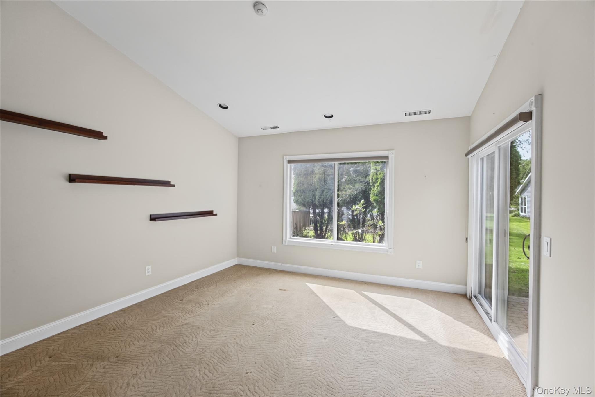 65 Eric Drive – For Sale photo 18