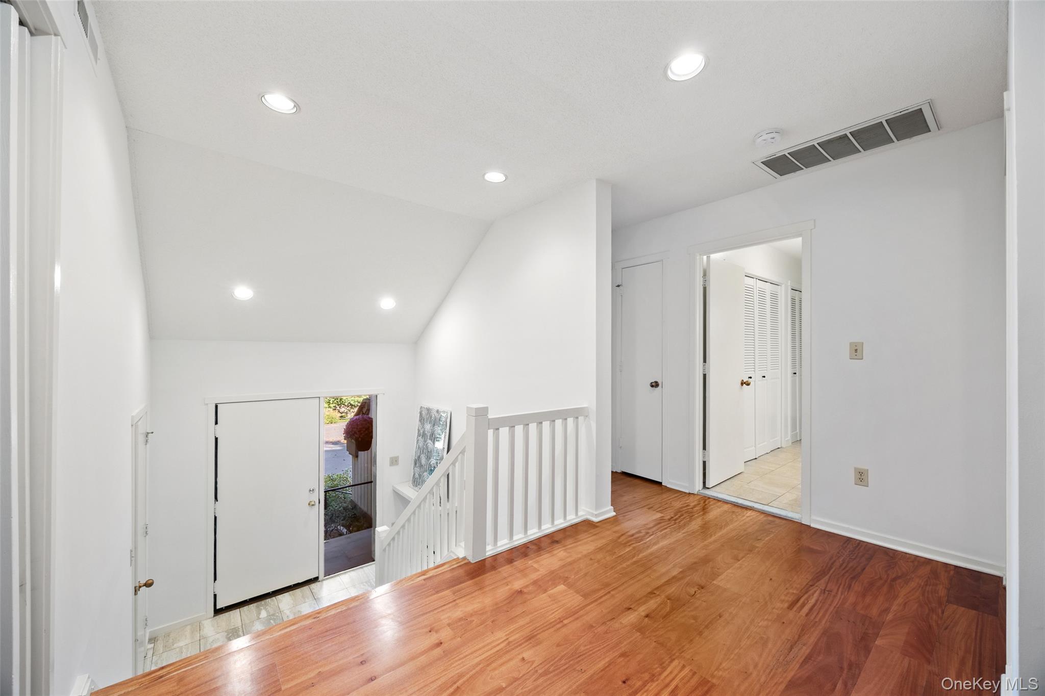 621 Heritage Hills, Unit B photo 14