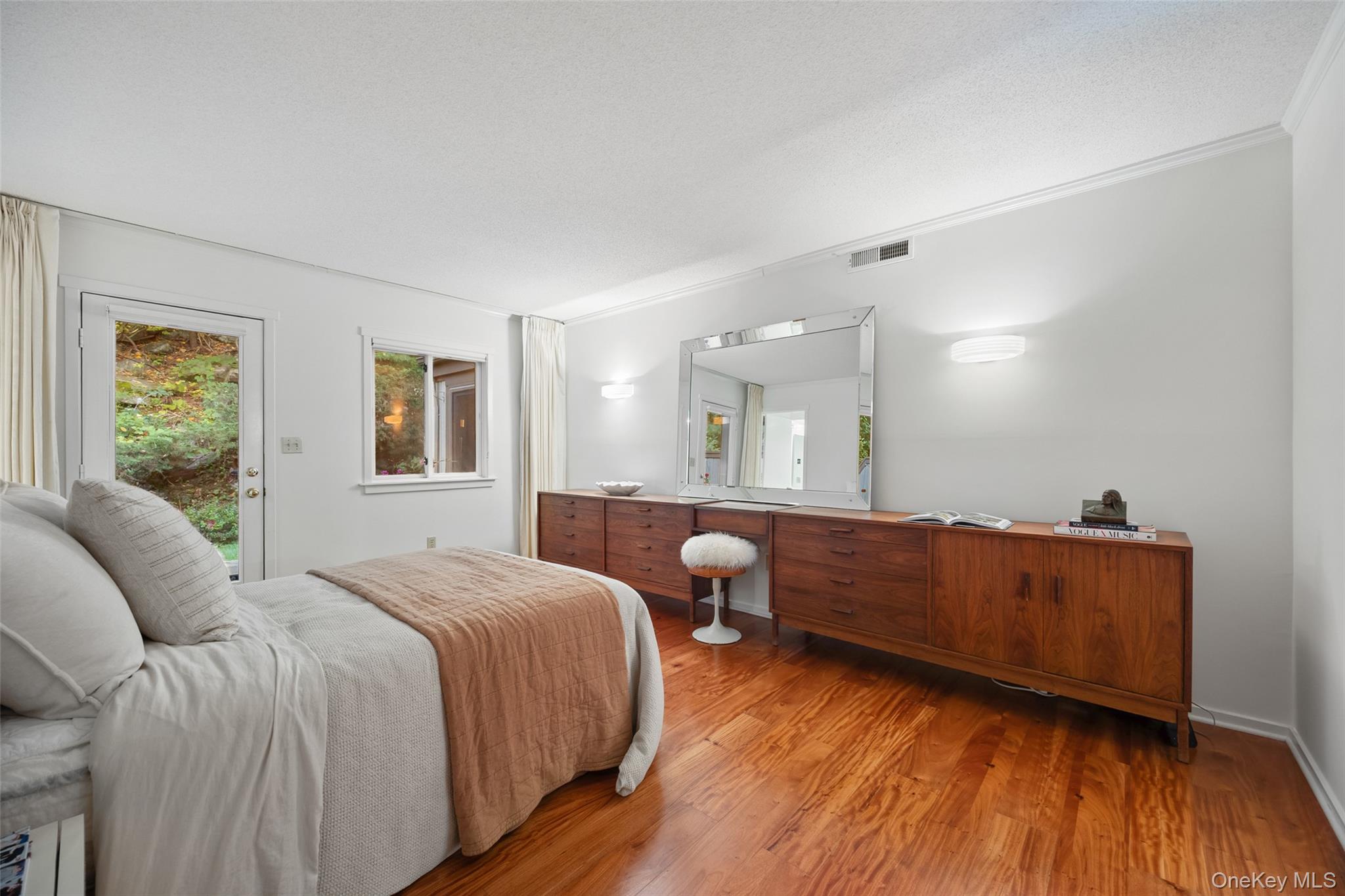 621 Heritage Hills, Unit B photo 16