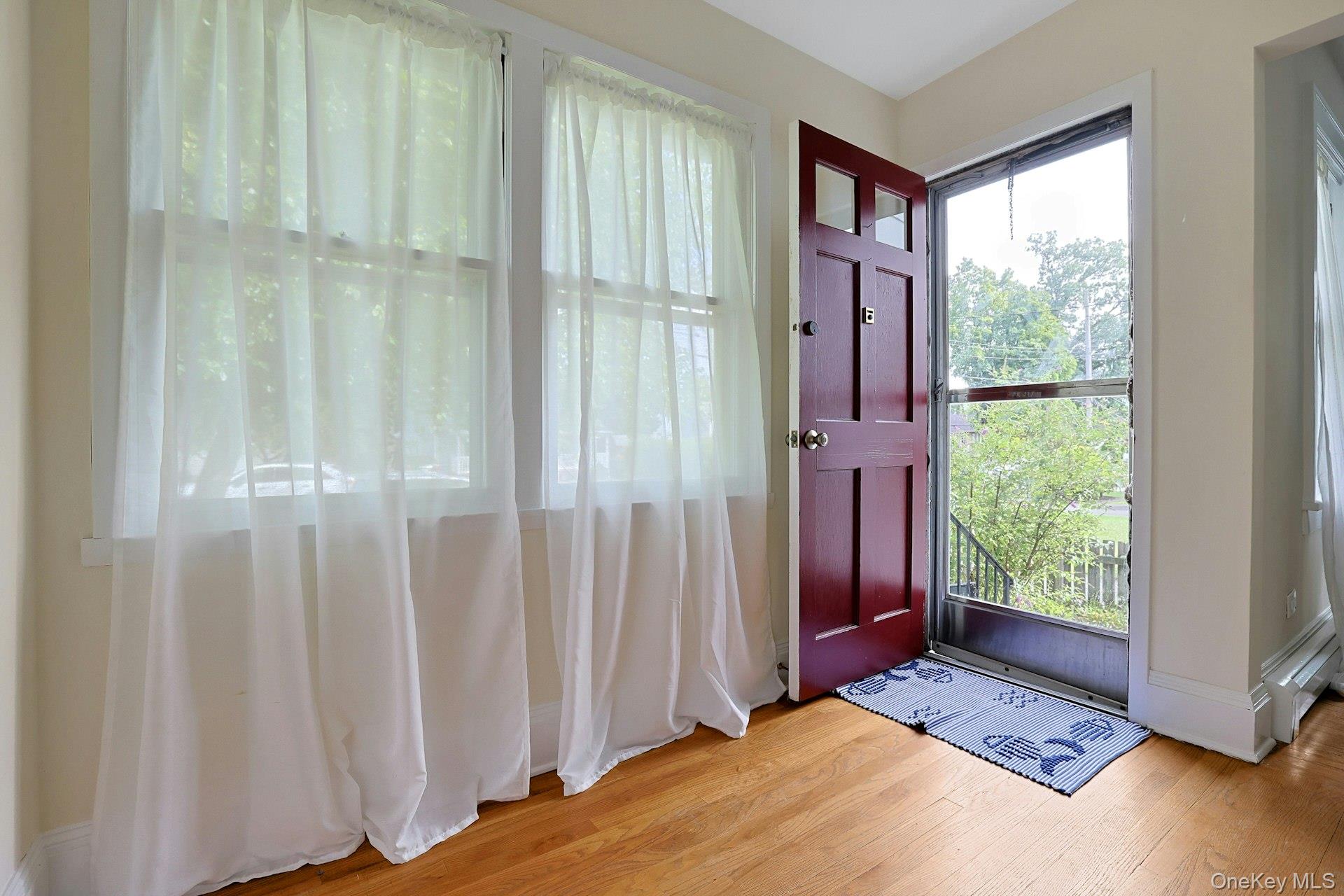 51 Roosevelt Street – For Sale photo 3