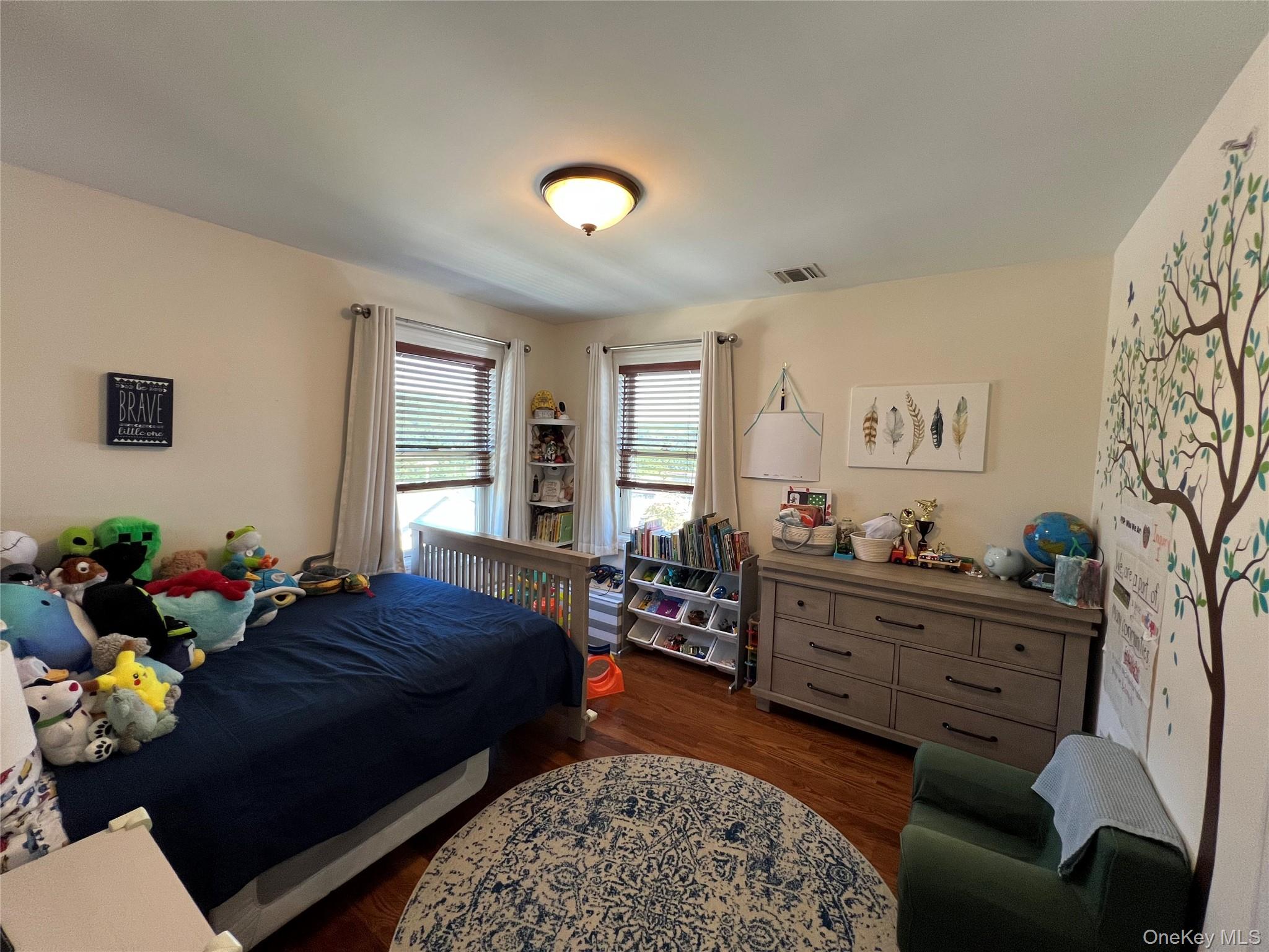 65 Lincoln Avenue E, Unit 63 photo 4