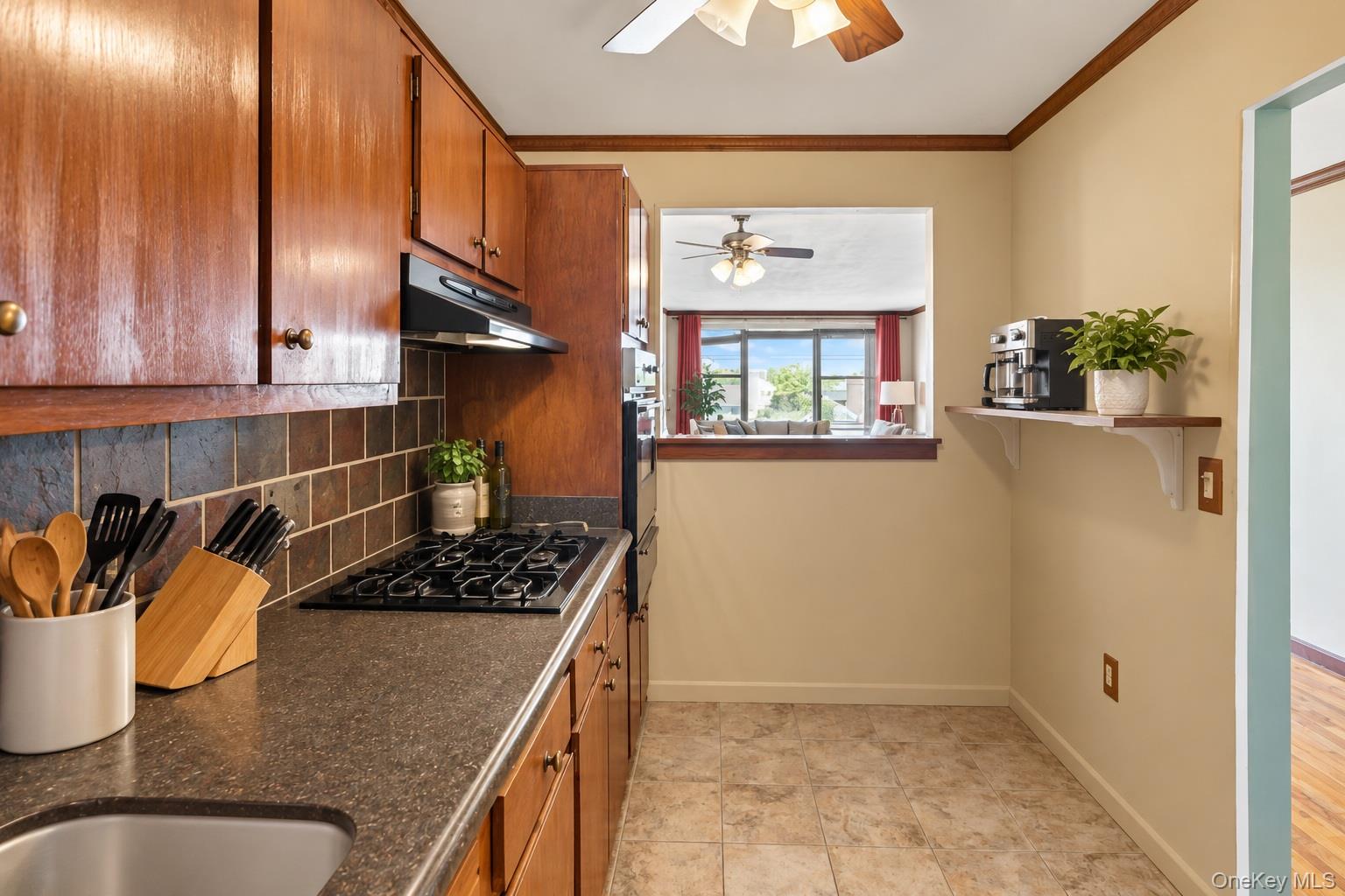 333 E Broadway, Unit 2K photo 5