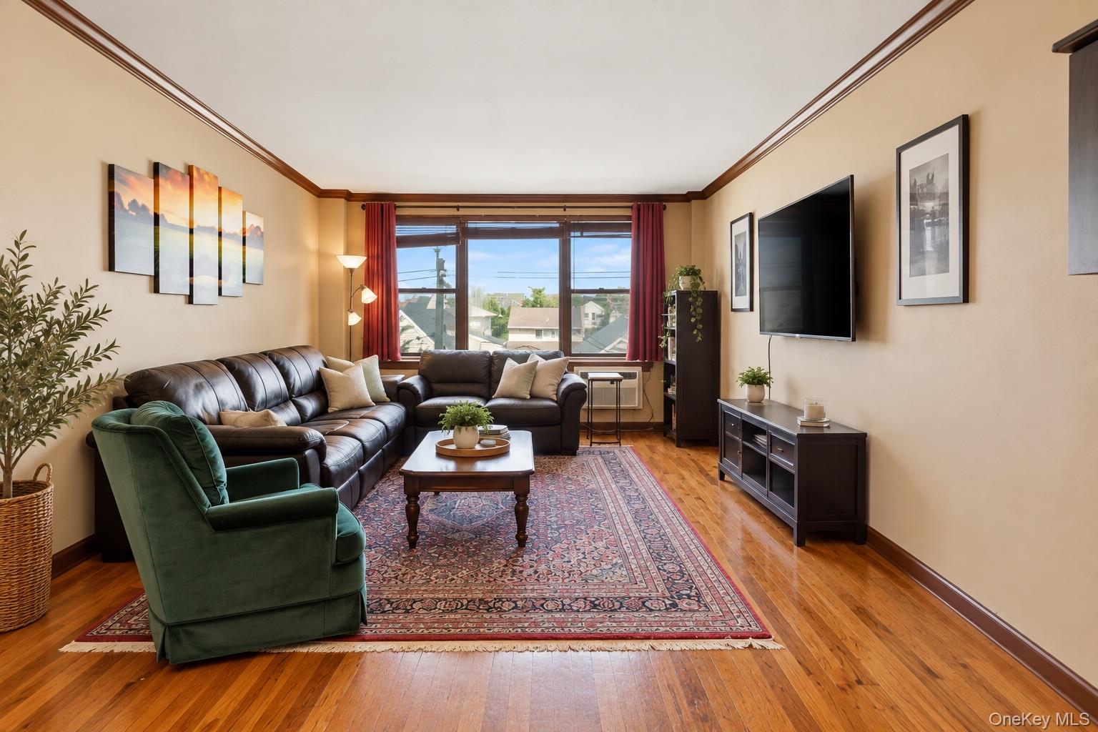 333 E Broadway, Unit 2K photo 2
