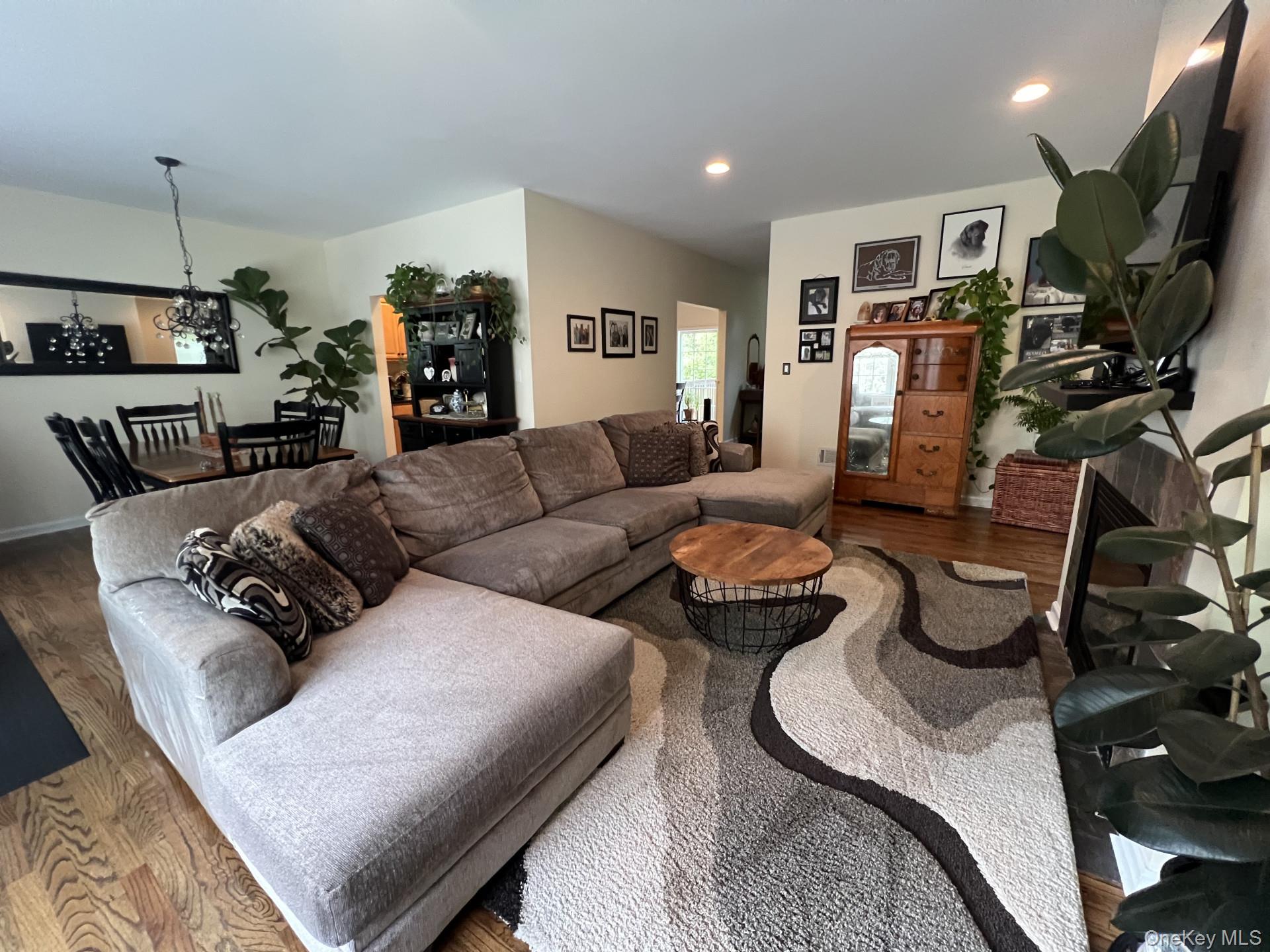 2 Seeley Bull Street – For Sale photo 10