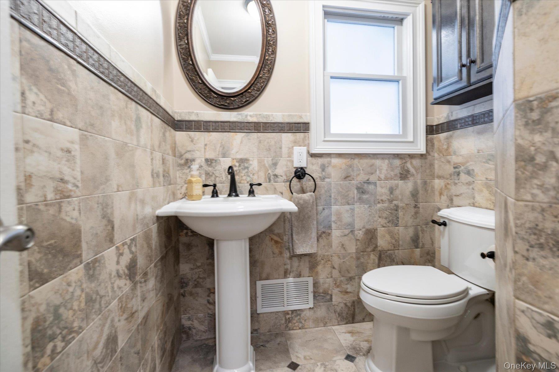 2126 Howell Street – For Sale photo 29