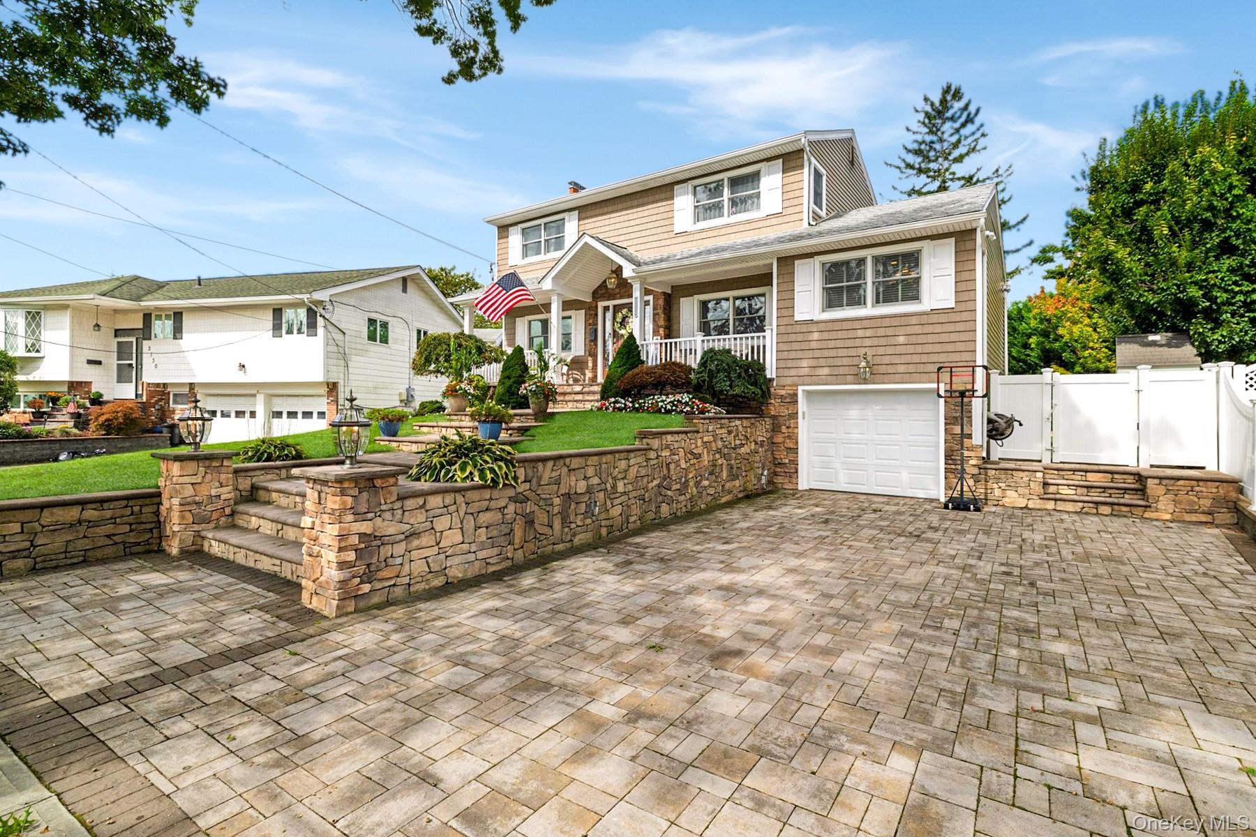 2126 Howell Street – For Sale photo 40