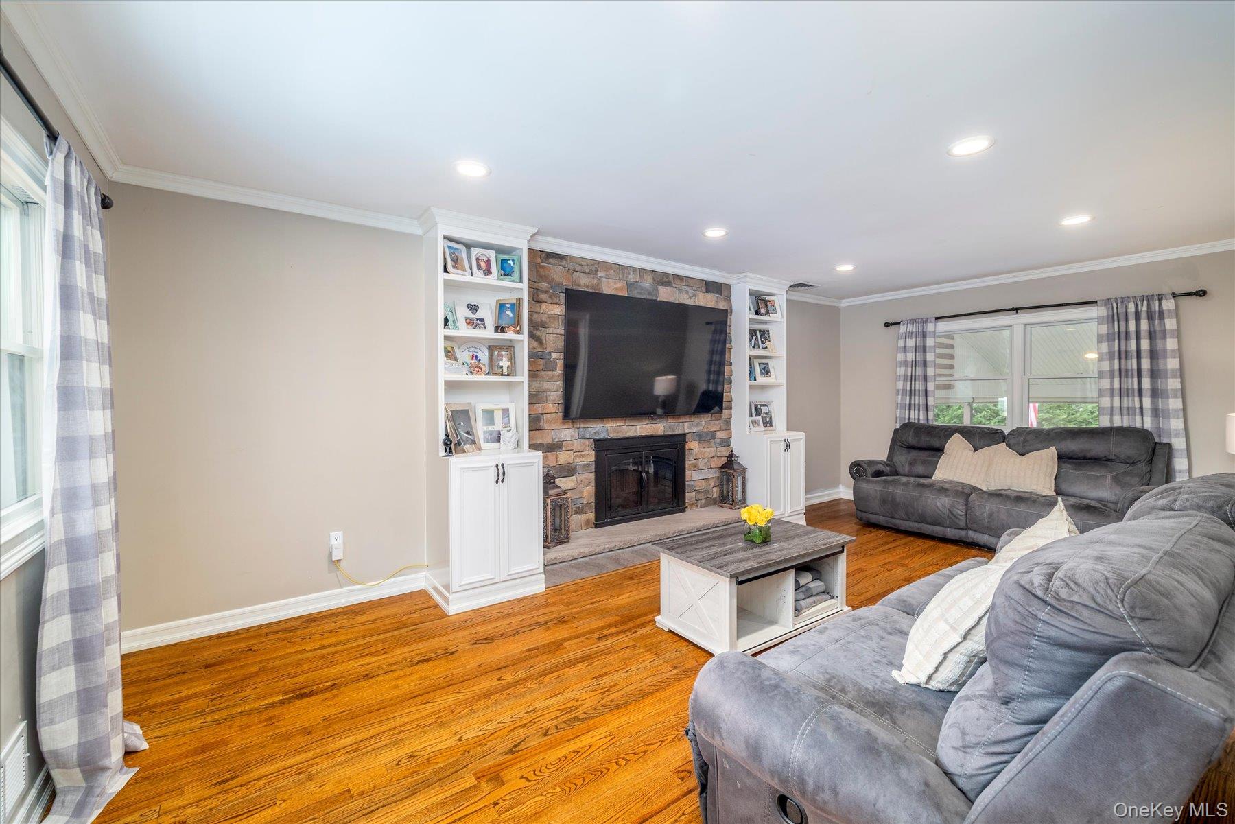 2126 Howell Street – For Sale photo 22