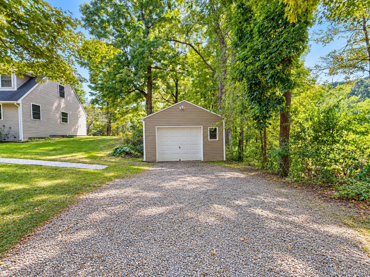 1015 Cold Spring Road – For Rent photo 2