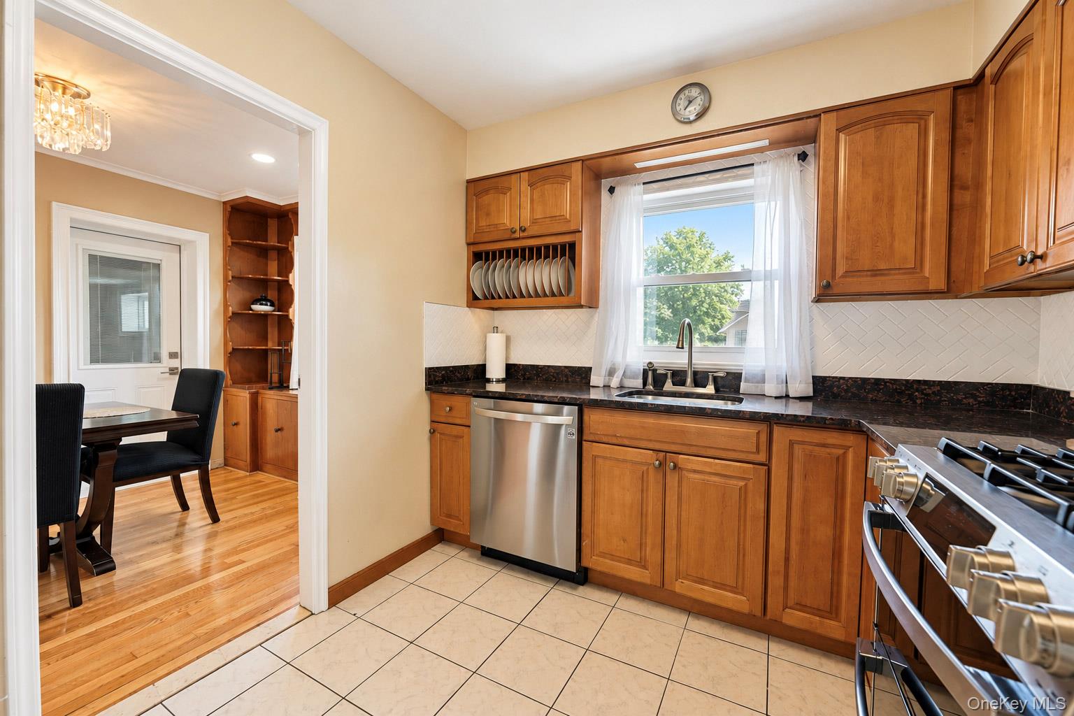 97 Page Avenue – For Sale photo 21