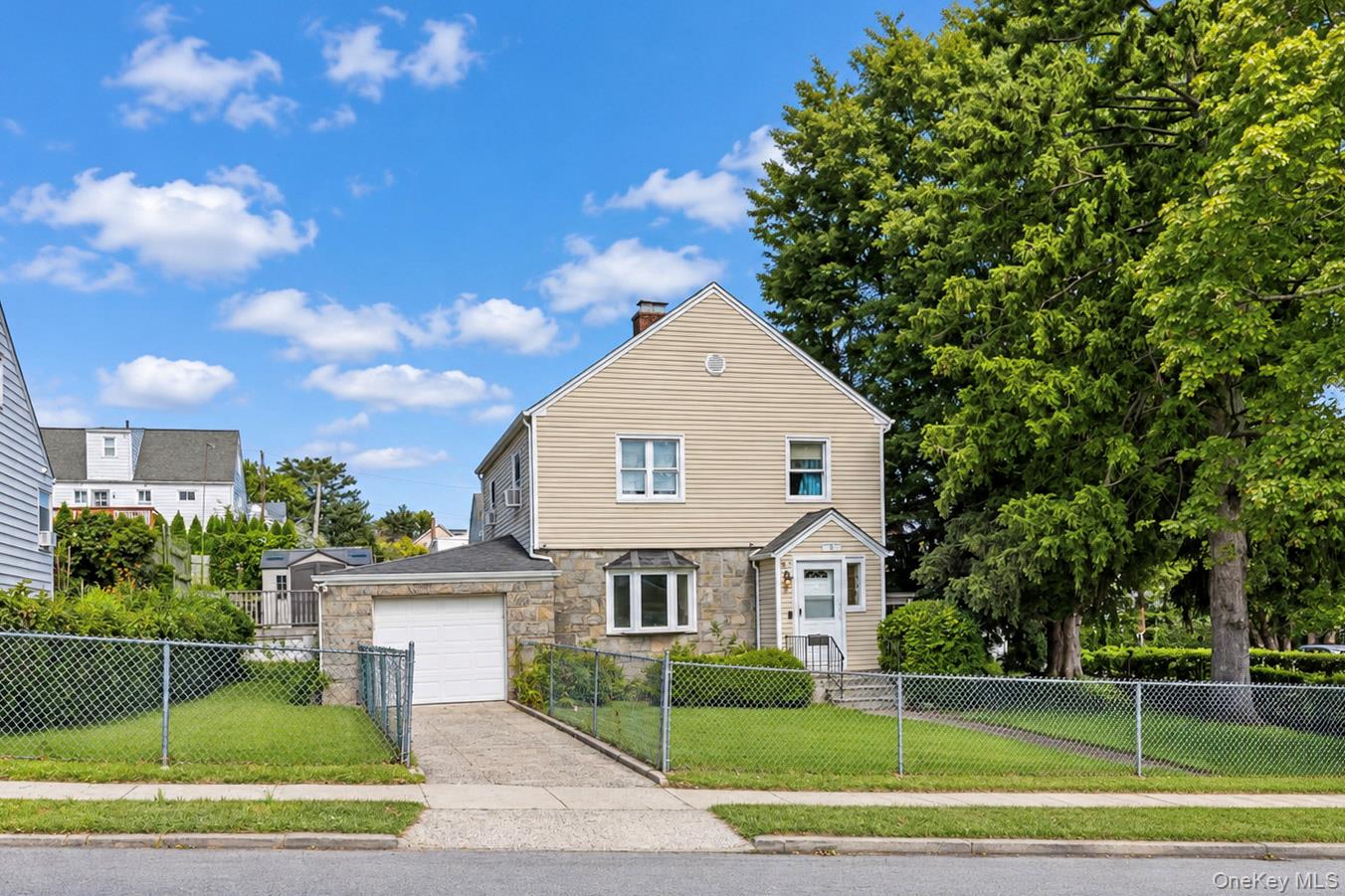 97 Page Avenue – For Sale photo 3