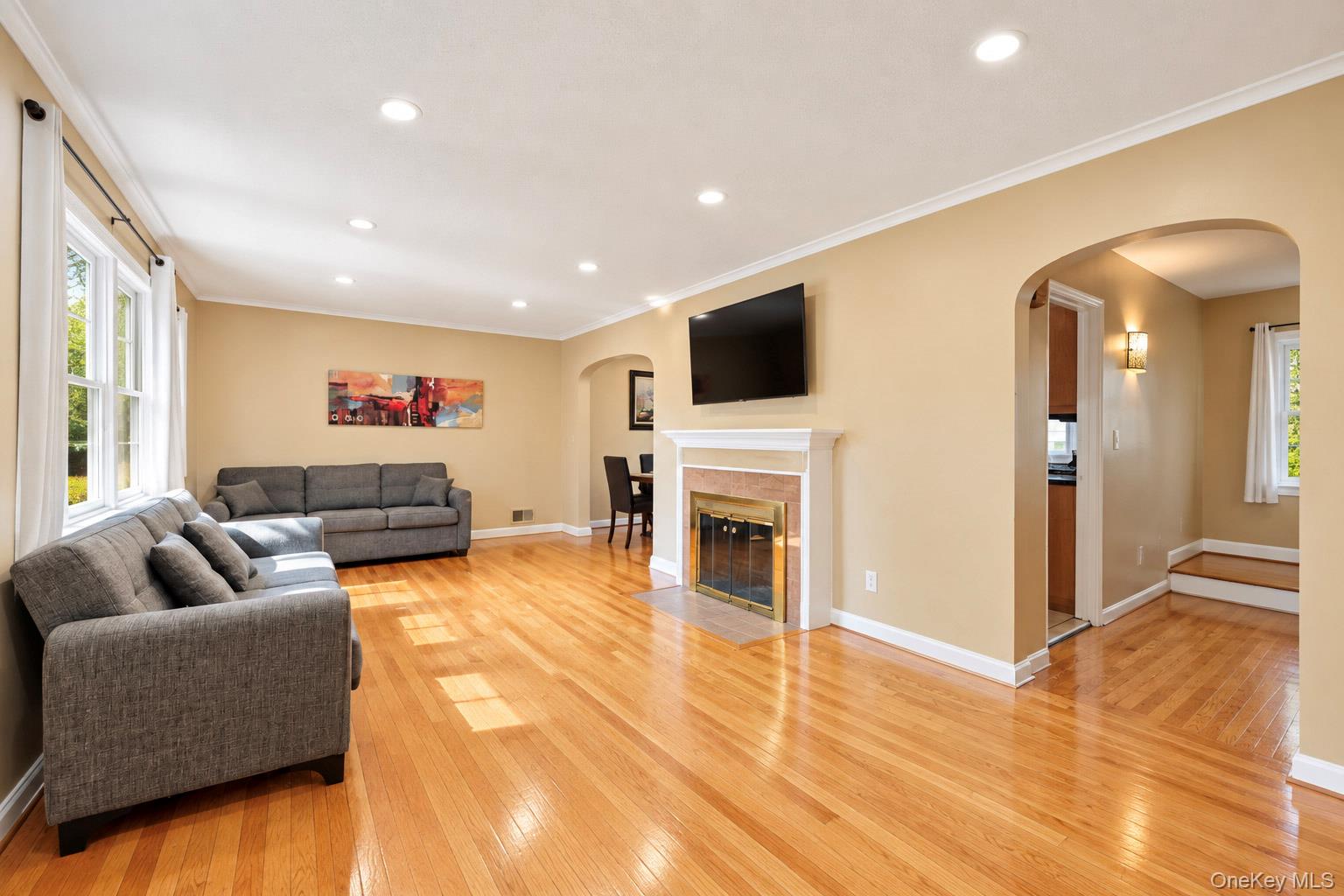 97 Page Avenue – For Sale photo 18