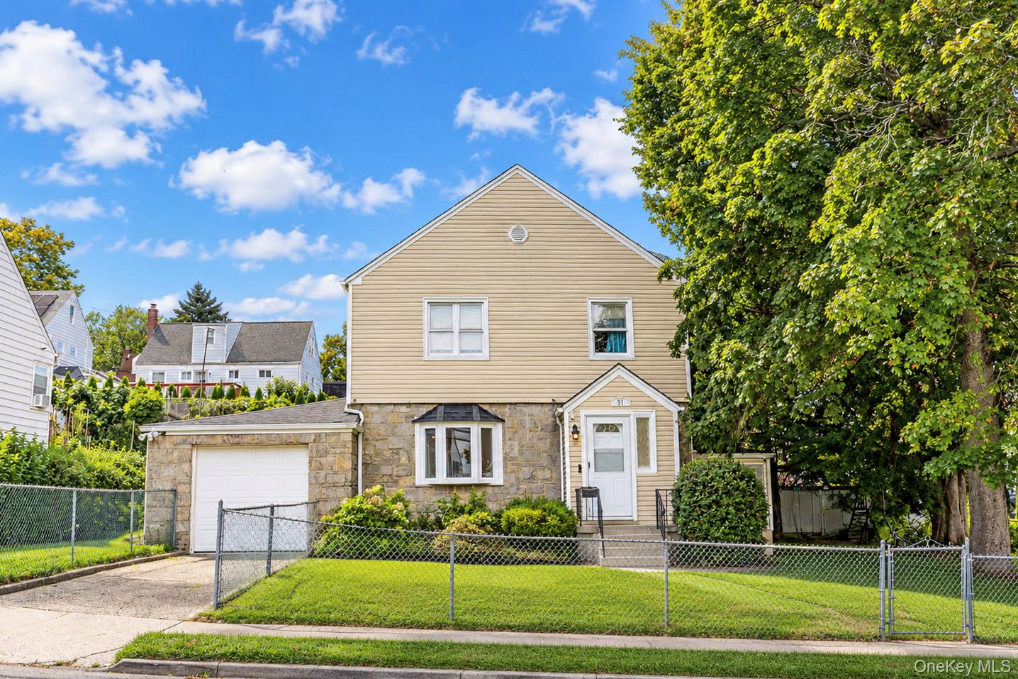 97 Page Avenue – For Sale photo 8