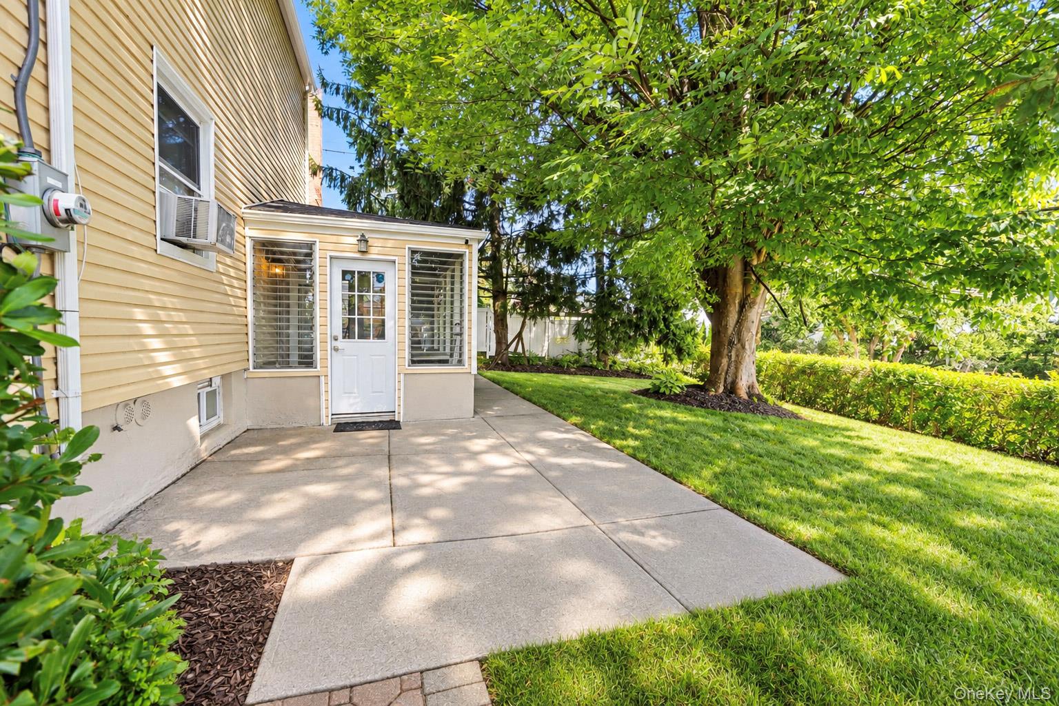 97 Page Avenue – For Sale photo 12