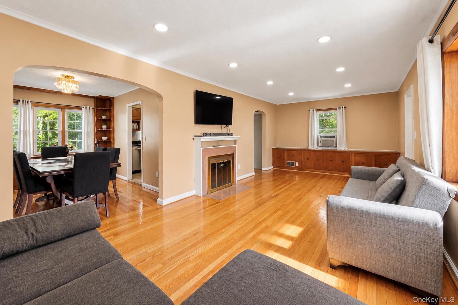 97 Page Avenue – For Sale photo 19