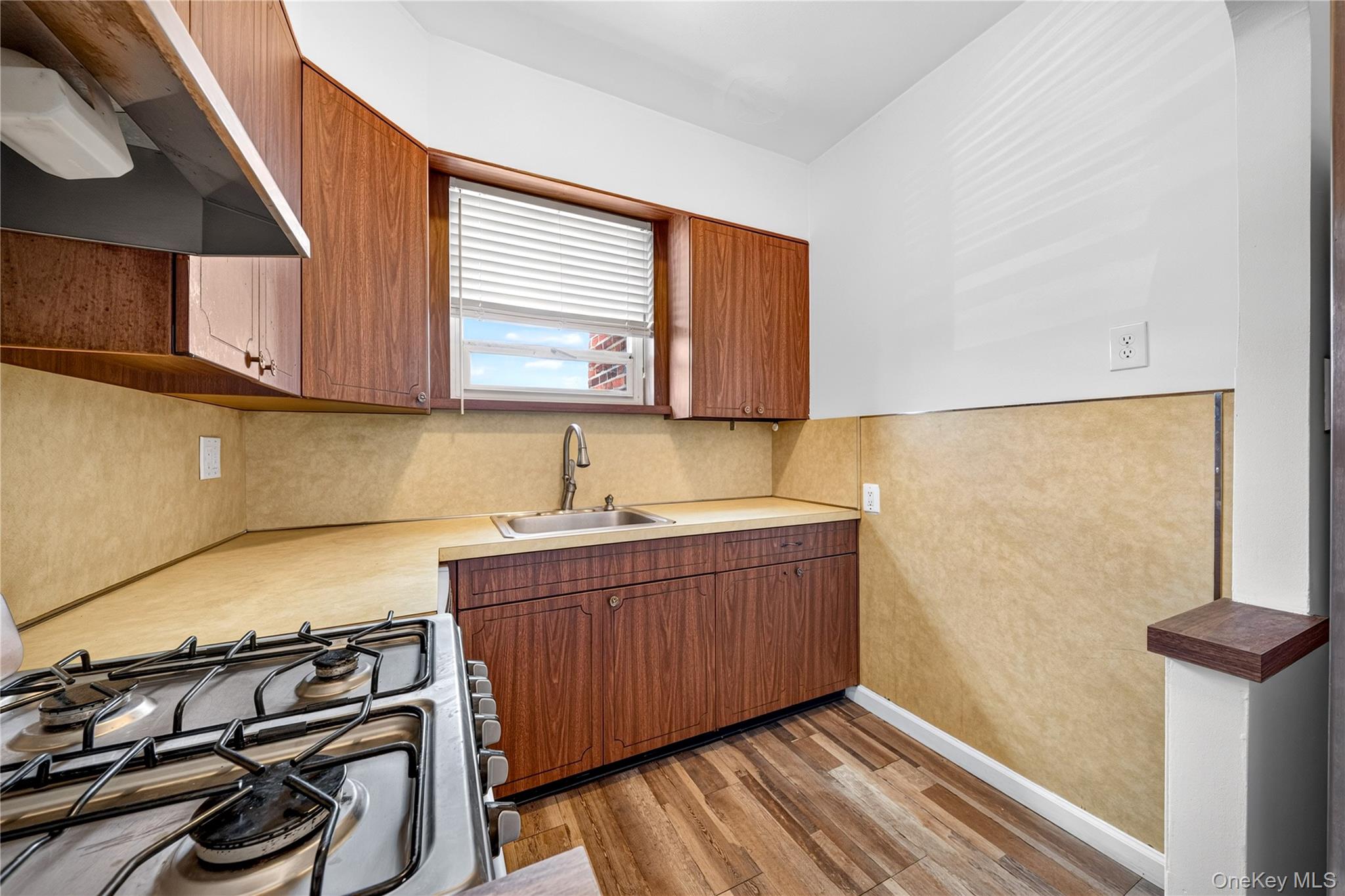151-68 24 Avenue – For Sale photo 5