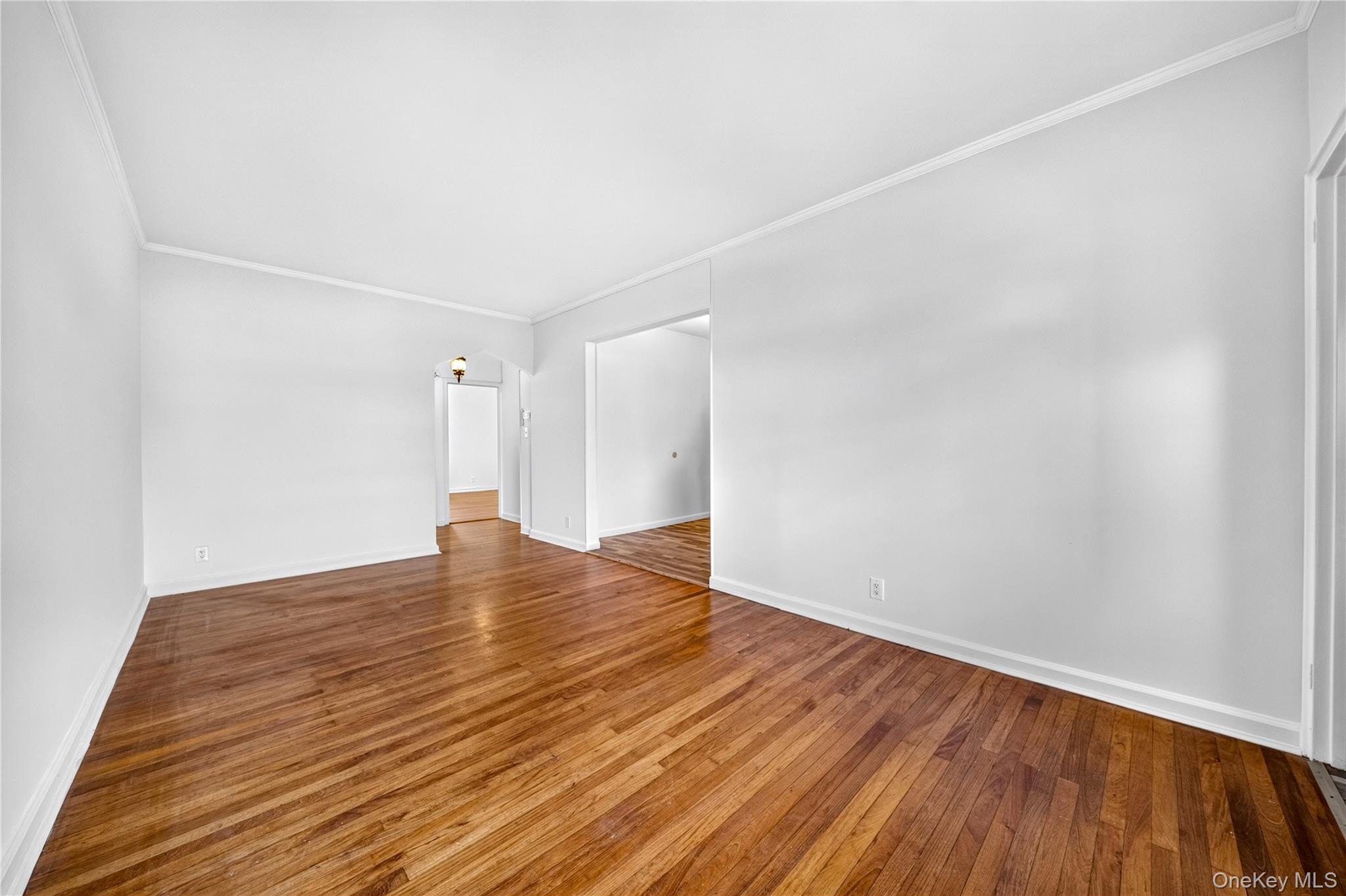 151-68 24 Avenue – For Sale photo 3