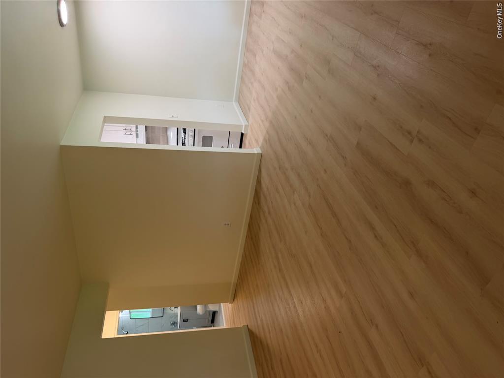 8 Colonial Drive, Unit 10 photo 2