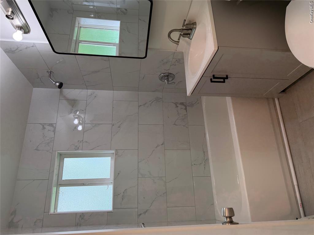 4 Colonial Drive, Unit 8 photo 10