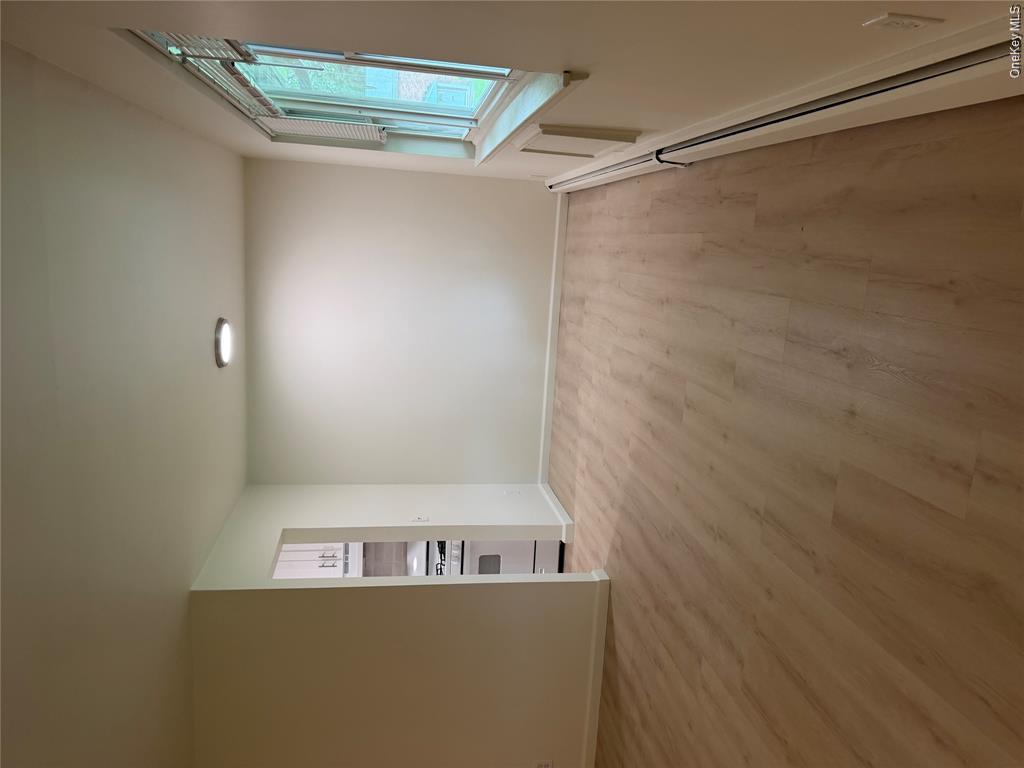 4 Colonial Drive, Unit 8 photo 4