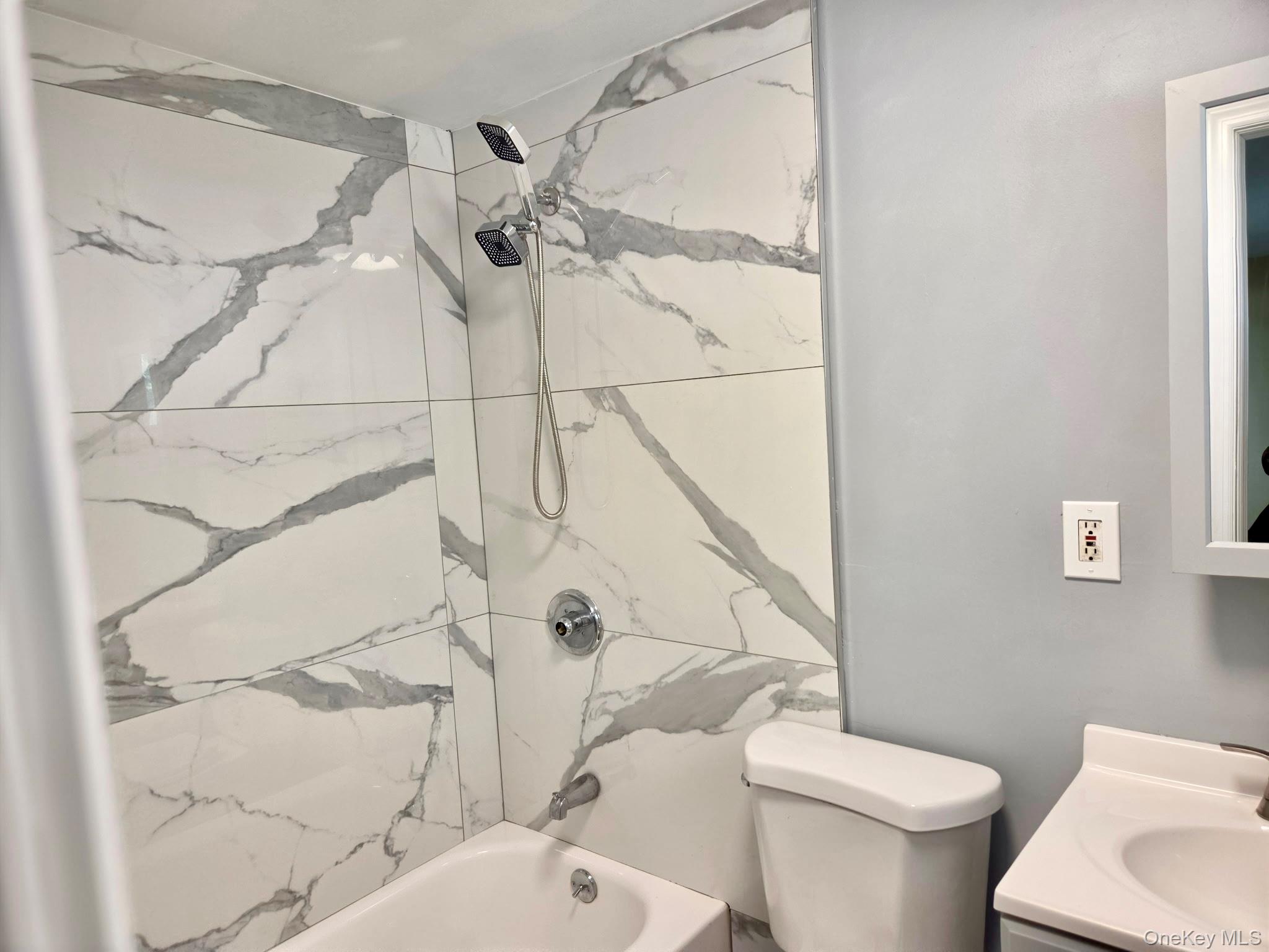 11 Centerwood Street – For Rent photo 4