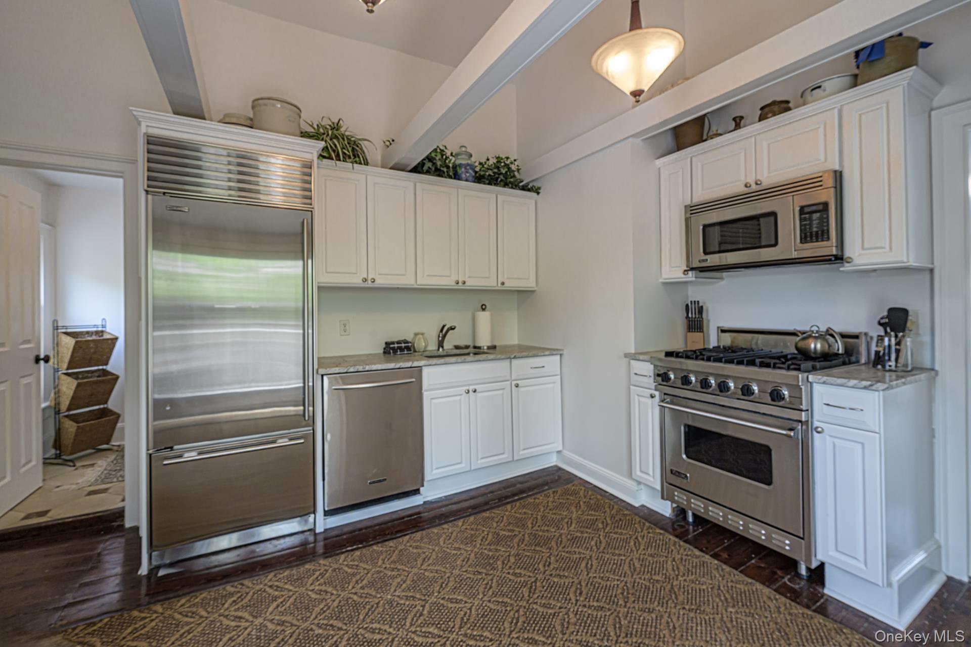 364B Main Street – For Rent photo 8