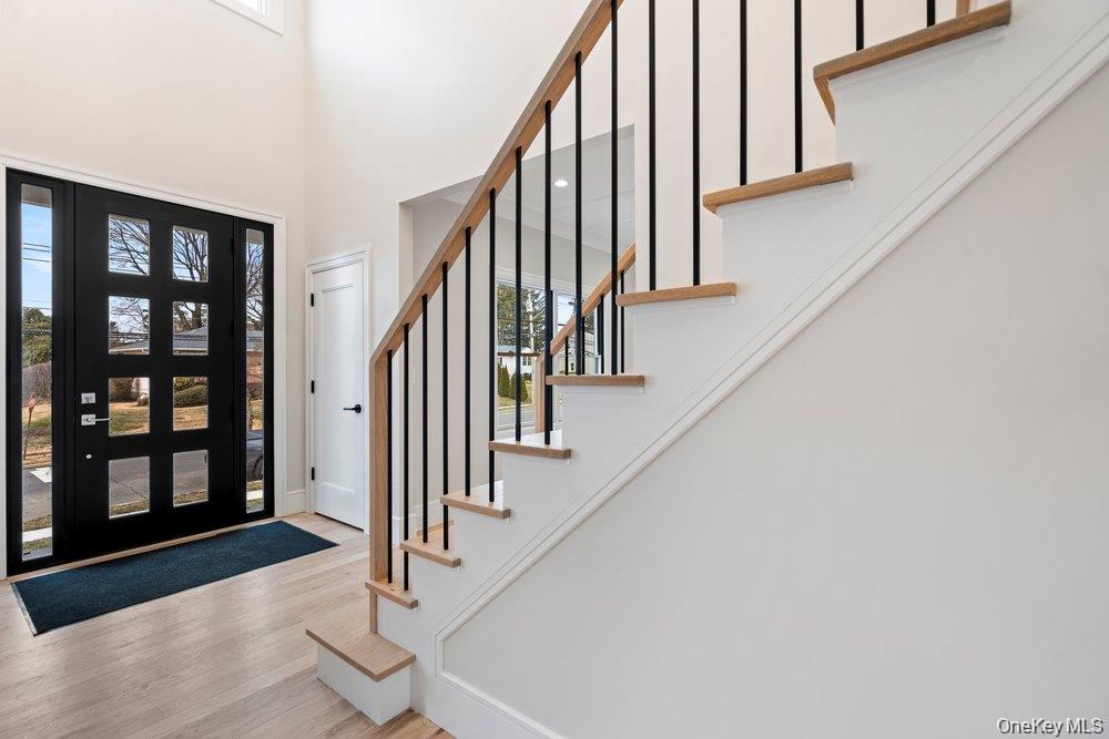 35 Main Parkway – For Rent photo 2
