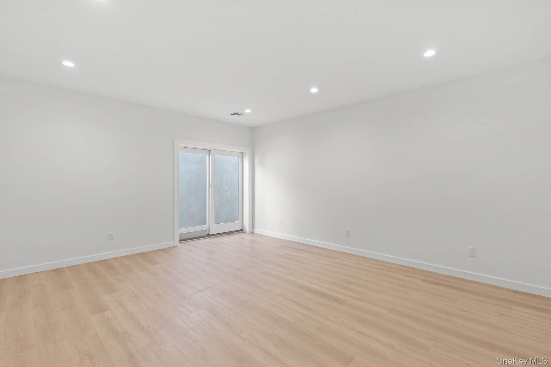 33 School Street – For Sale photo 15