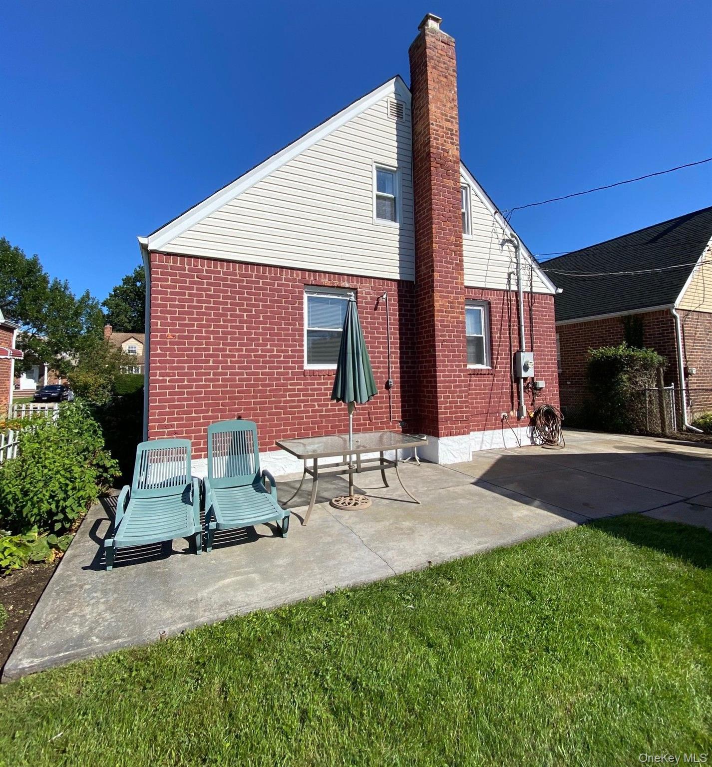 241 Whitehall Road S – For Sale photo 34