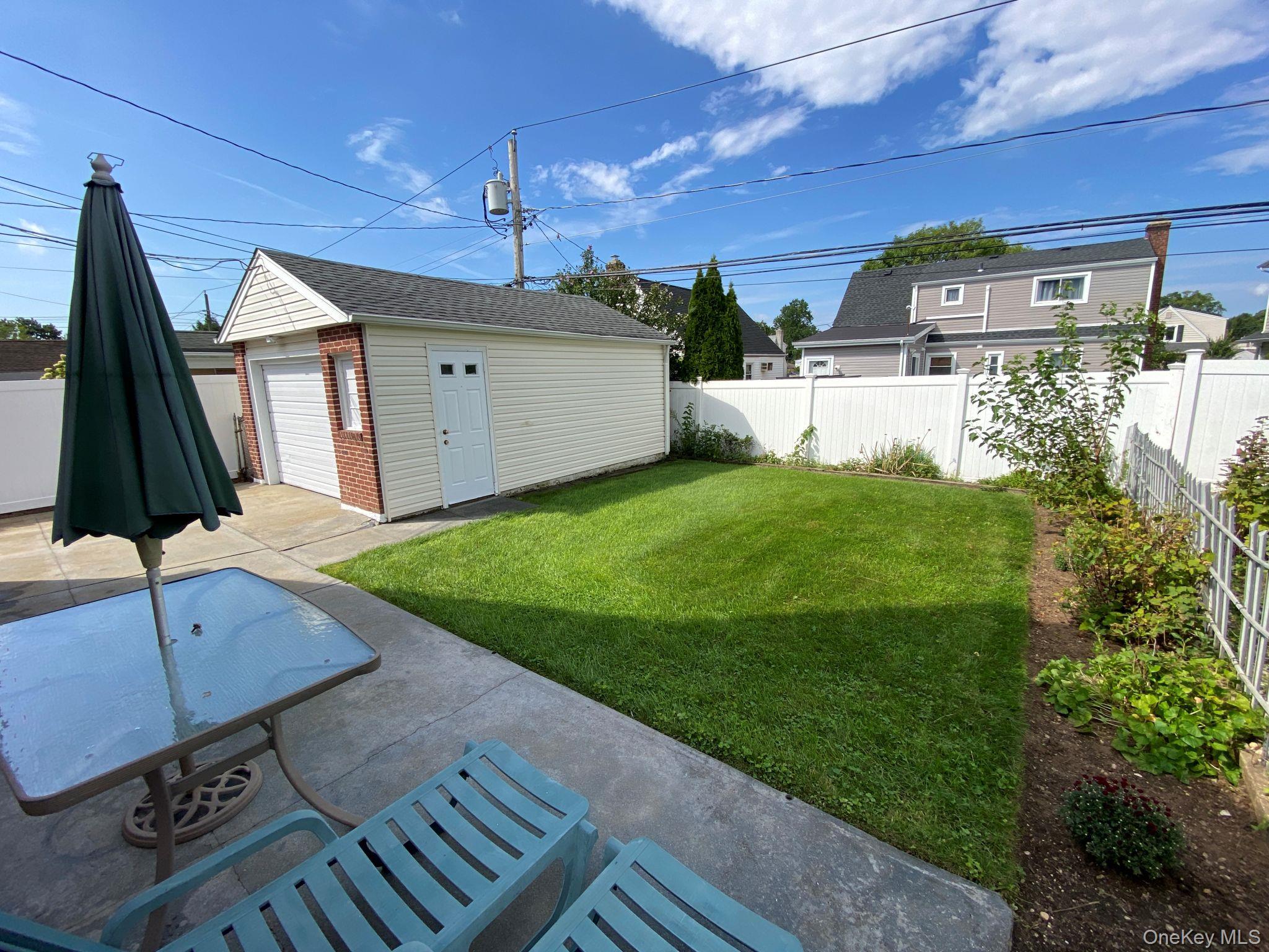 241 Whitehall Road S – For Sale photo 36