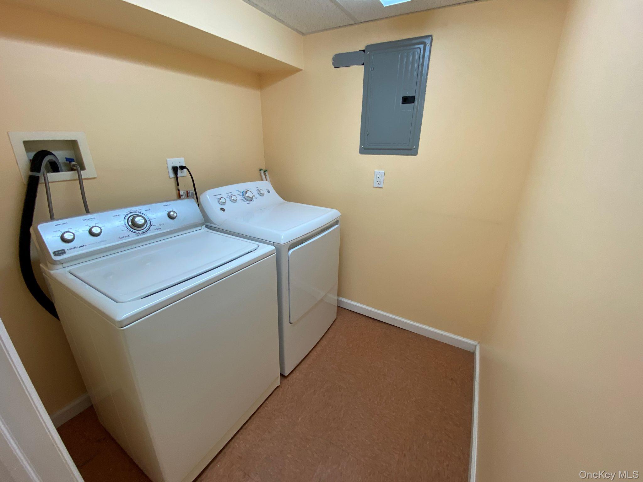 241 Whitehall Road S – For Sale photo 32