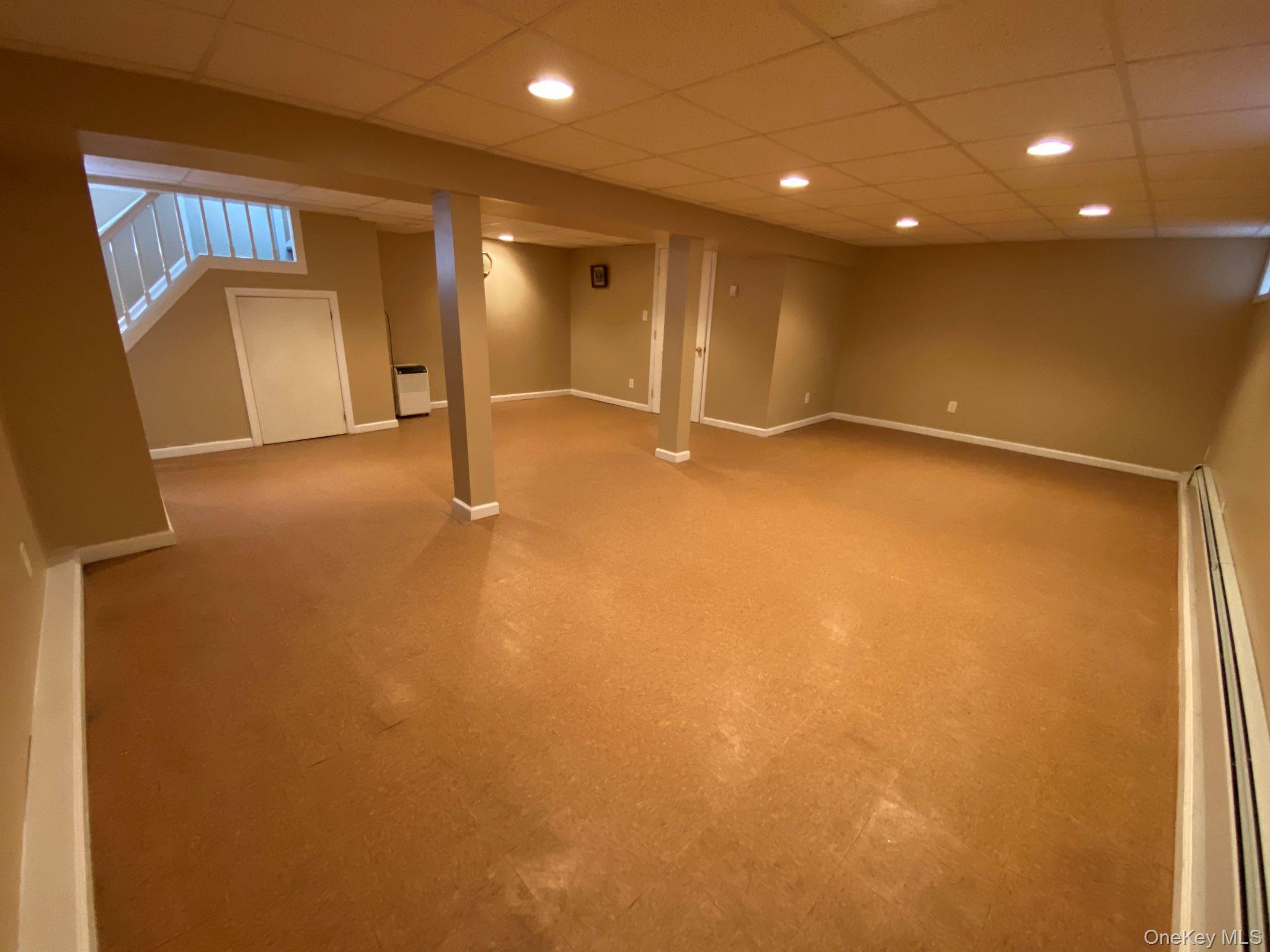 241 Whitehall Road S – For Sale photo 27