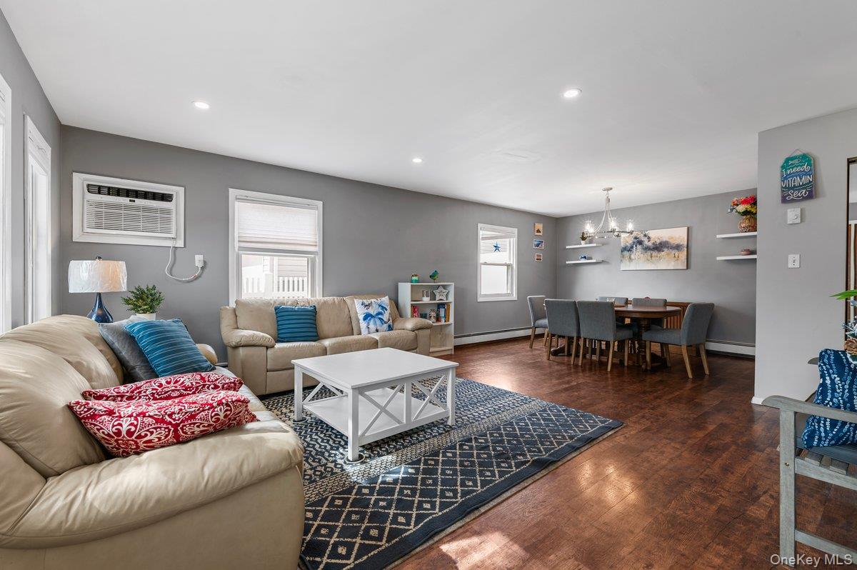 61 Hollyhock Road – For Sale photo 3