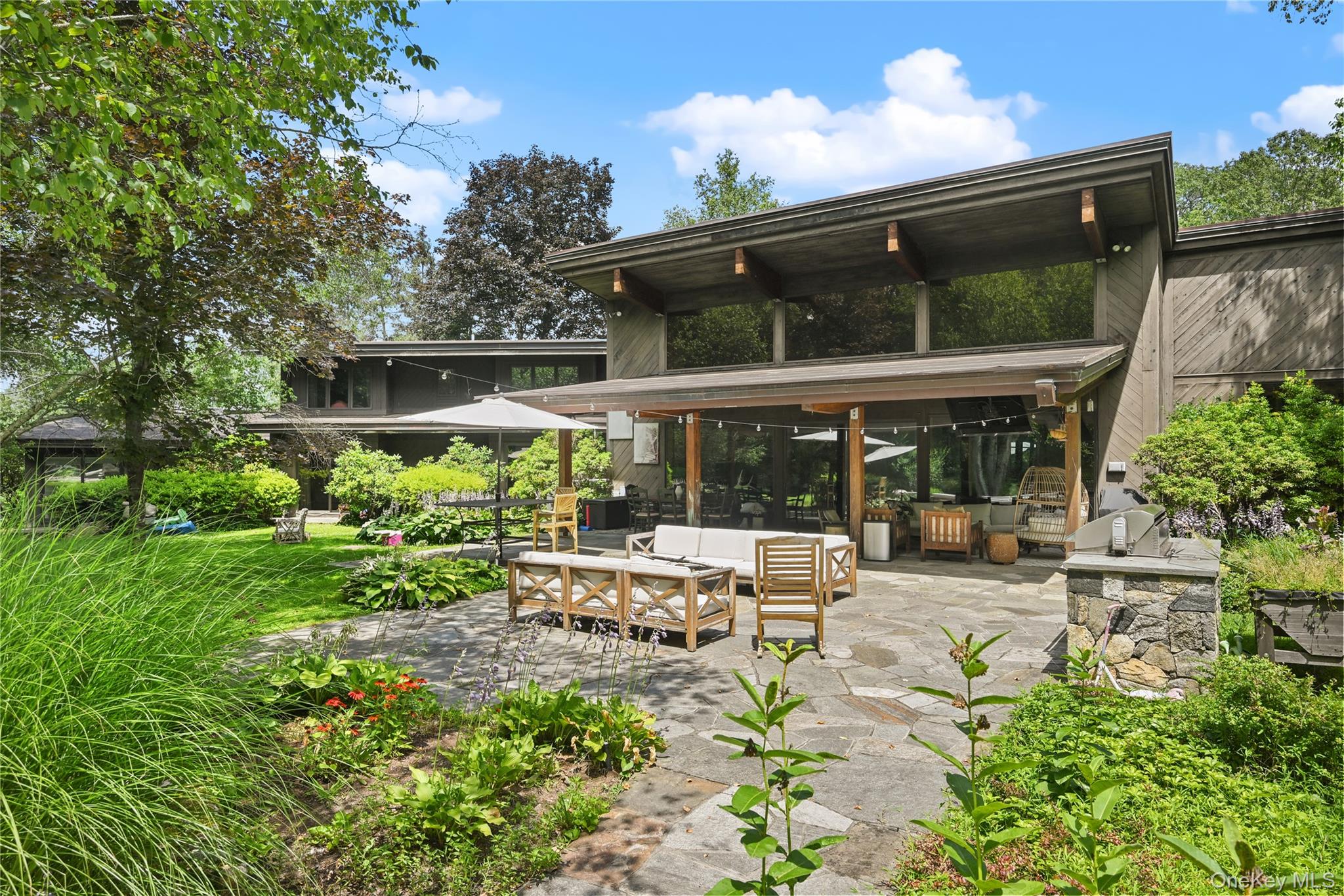 37 Sarles Street – For Sale