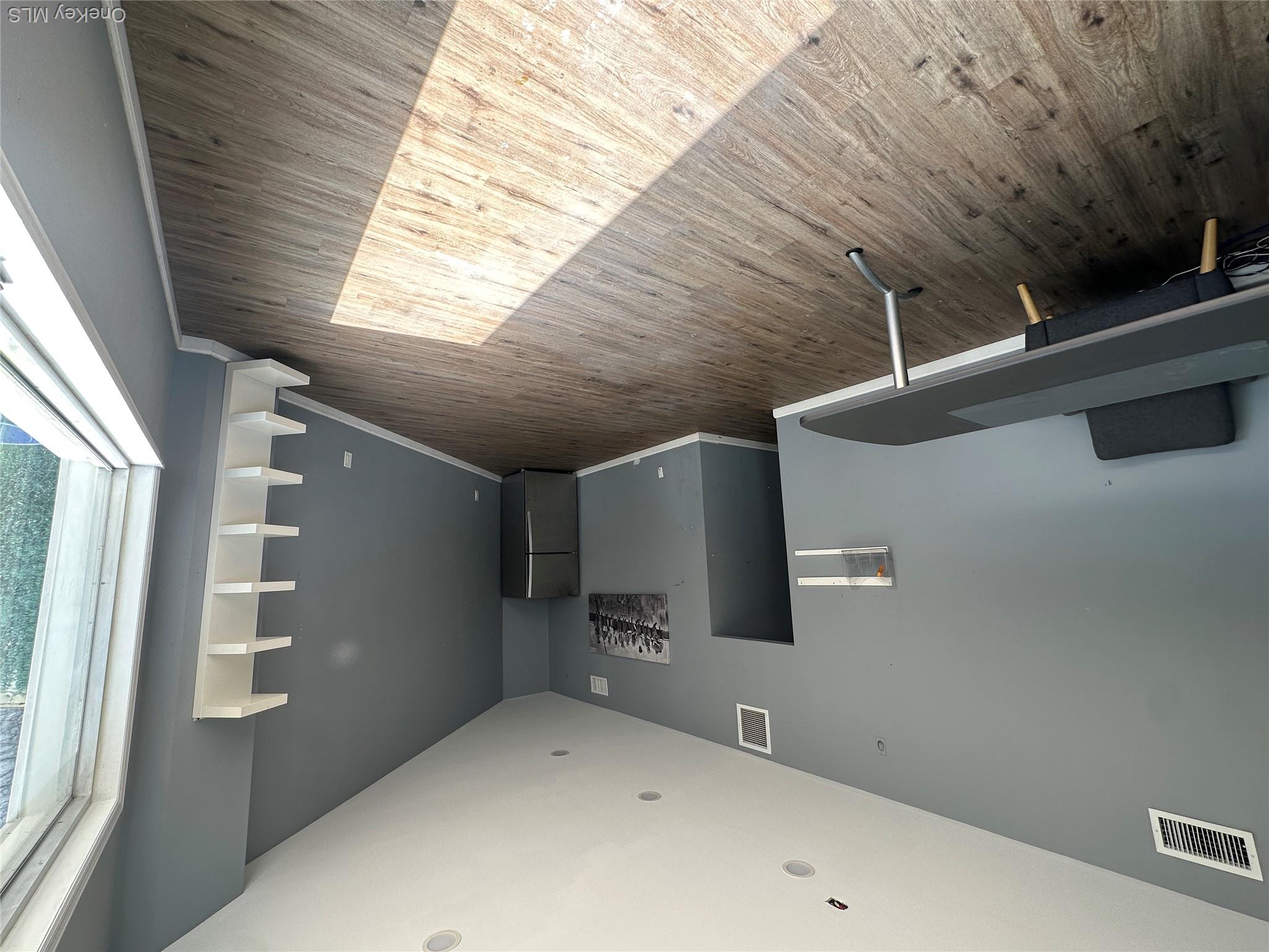725 Brooklyn Avenue – For Rent photo 3