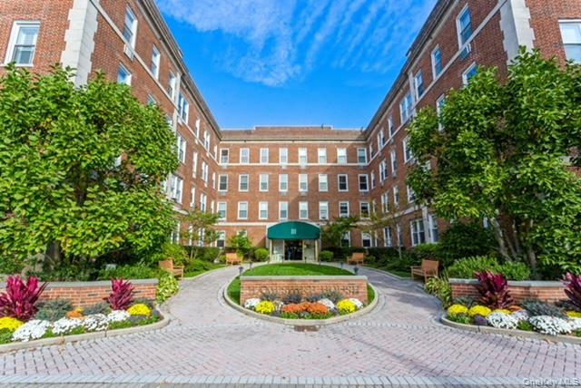 111 7th Street, Unit 404