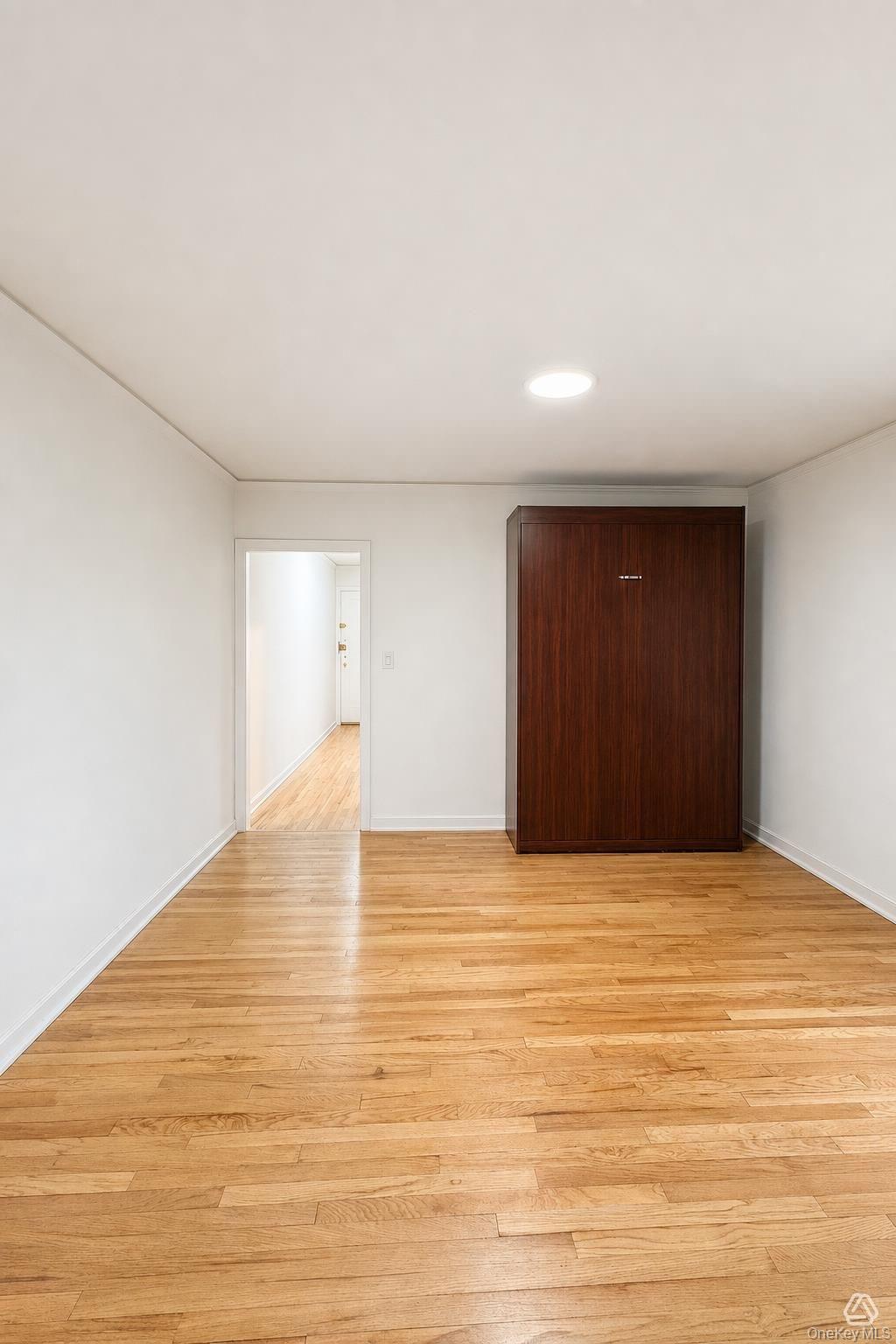 30-15 Hobart Street, Unit 4H photo 7