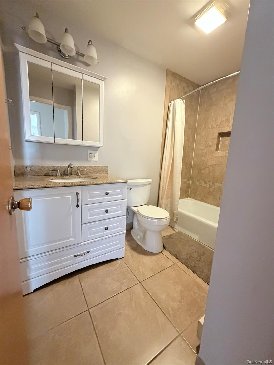 274 Hooker Avenue, Unit M2 photo 10